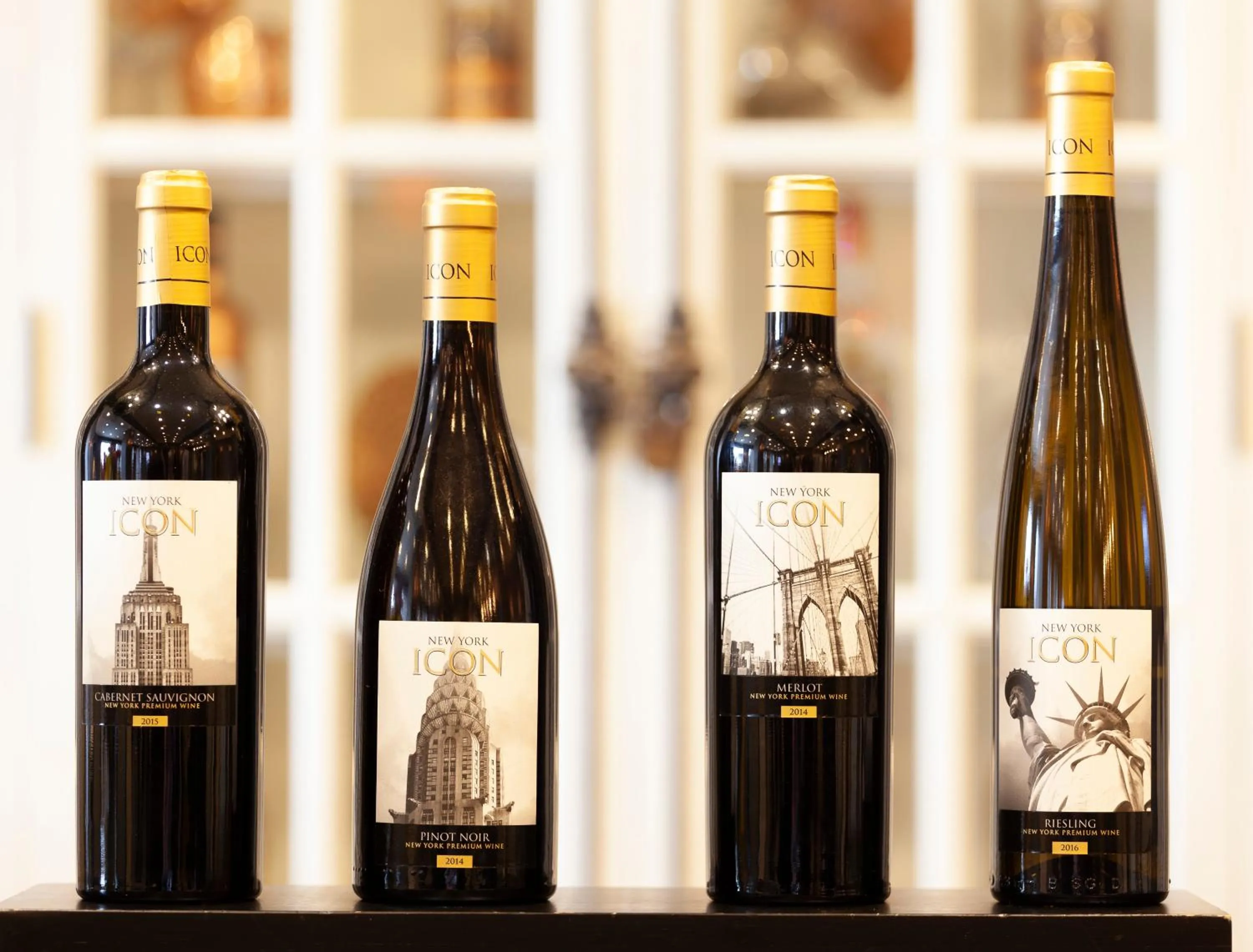 Alcoholic drinks in The Manhattan Club