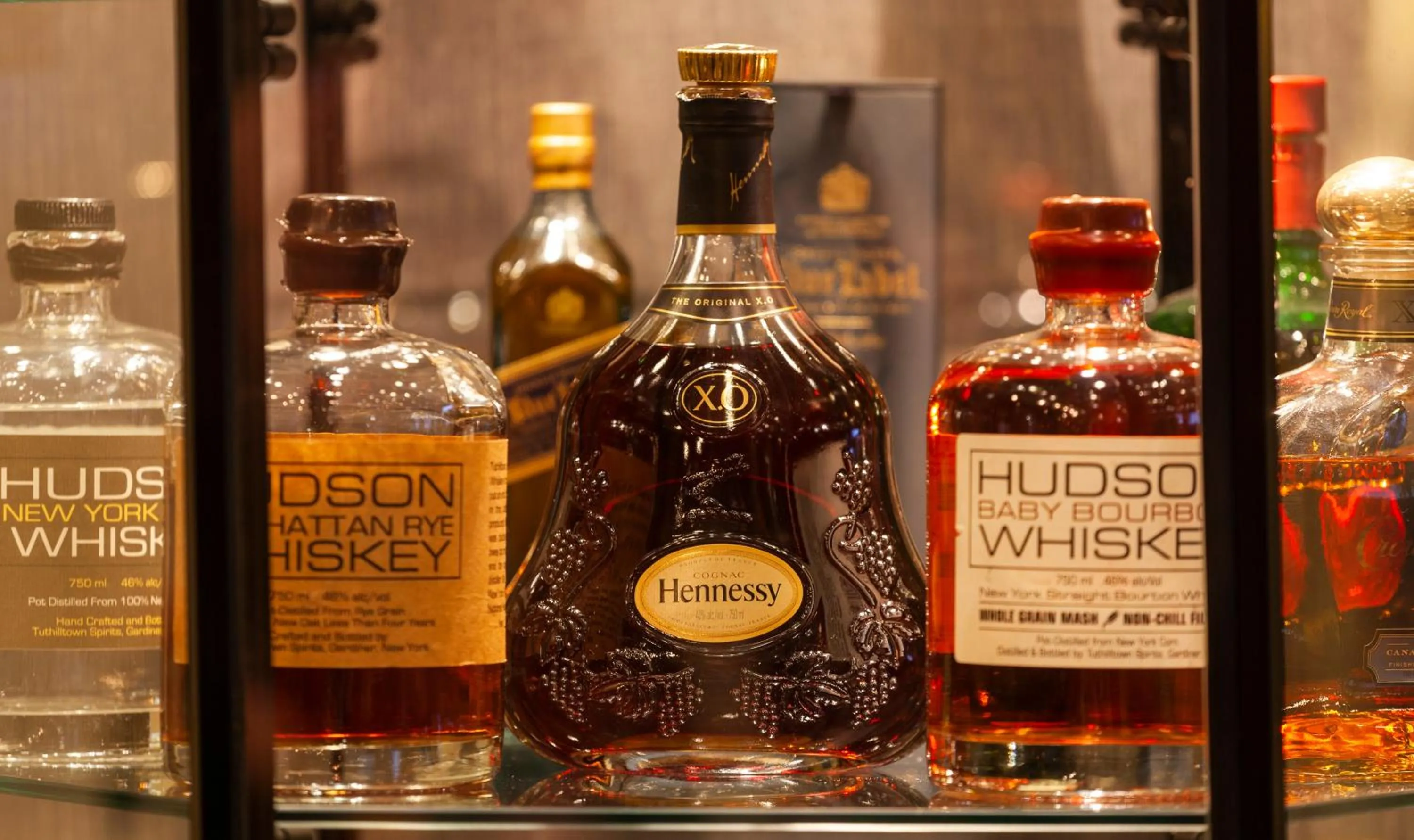 Alcoholic drinks in The Manhattan Club