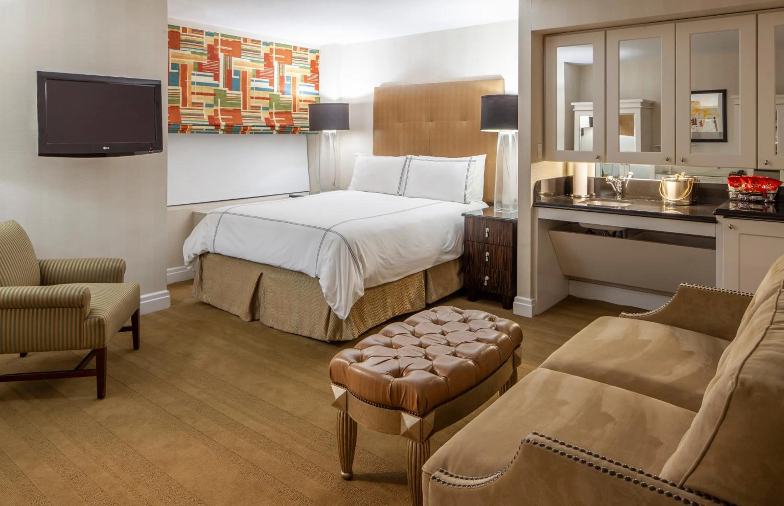 Bedroom, Bed in The Manhattan Club