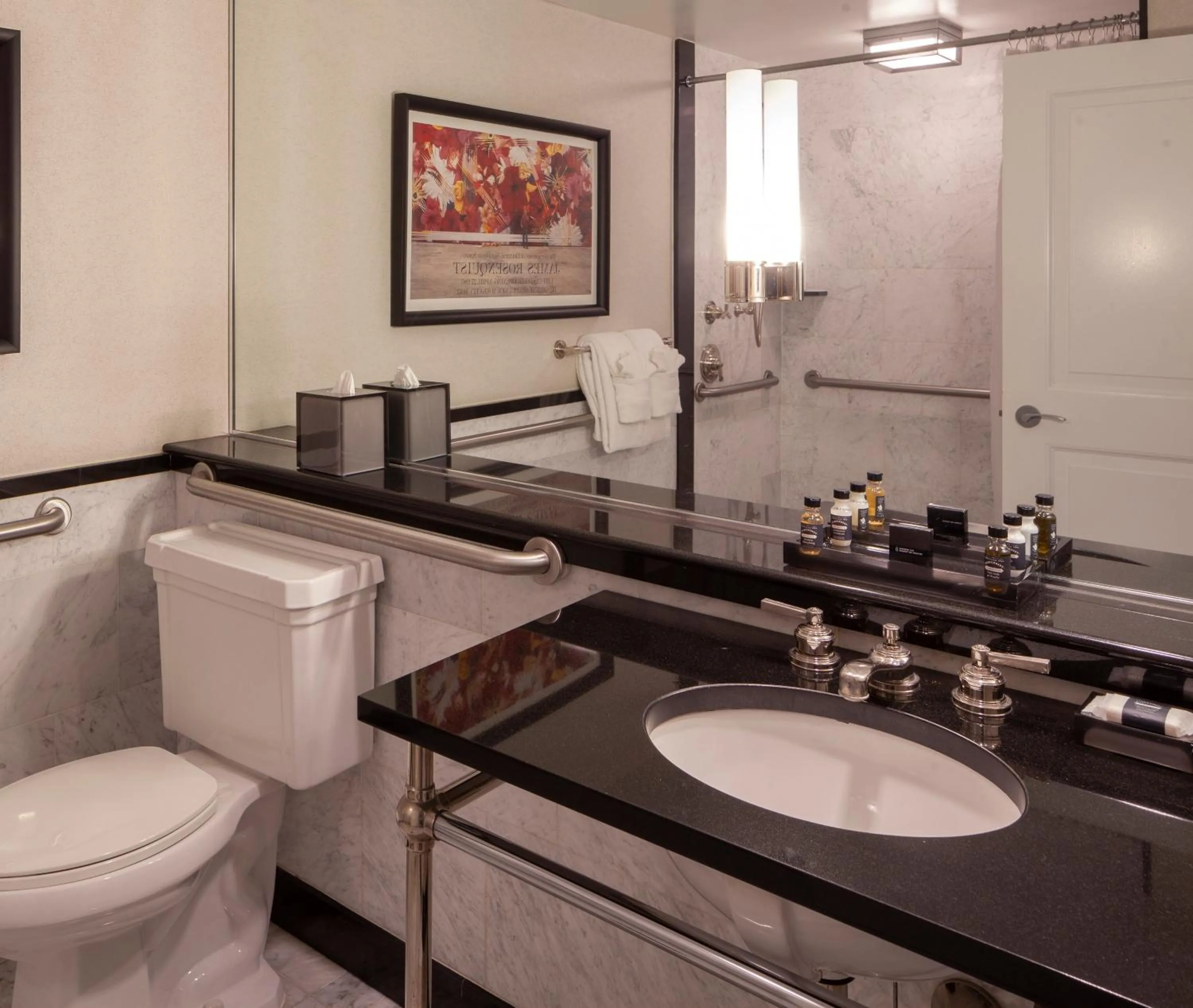 Shower in The Manhattan Club