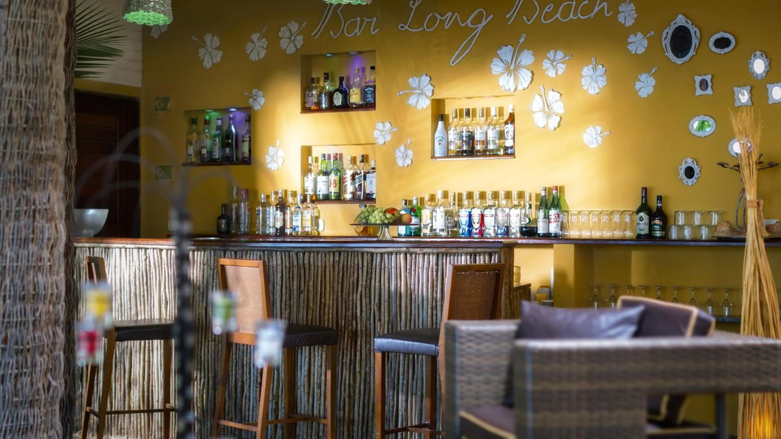 Lounge or bar in Long Beach