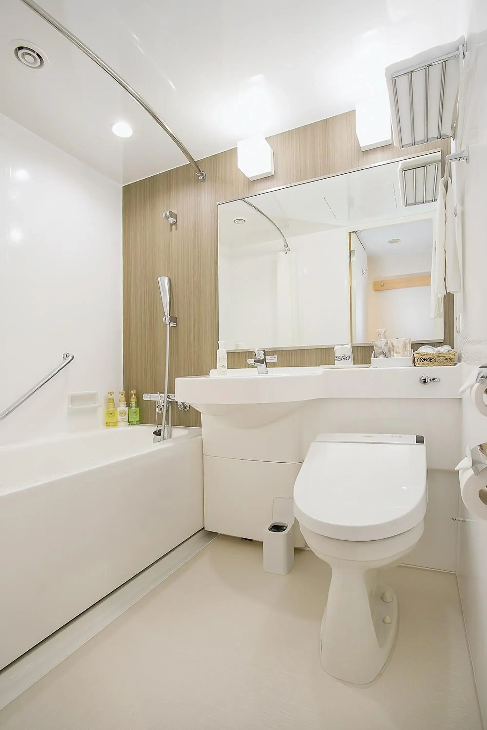 Double Room with Small Double Bed - Non-Smoking in Mars Garden Hotel Hakata Double Room with Small Double Bed - Non-Smoking in Mars Garden Hotel Hakata