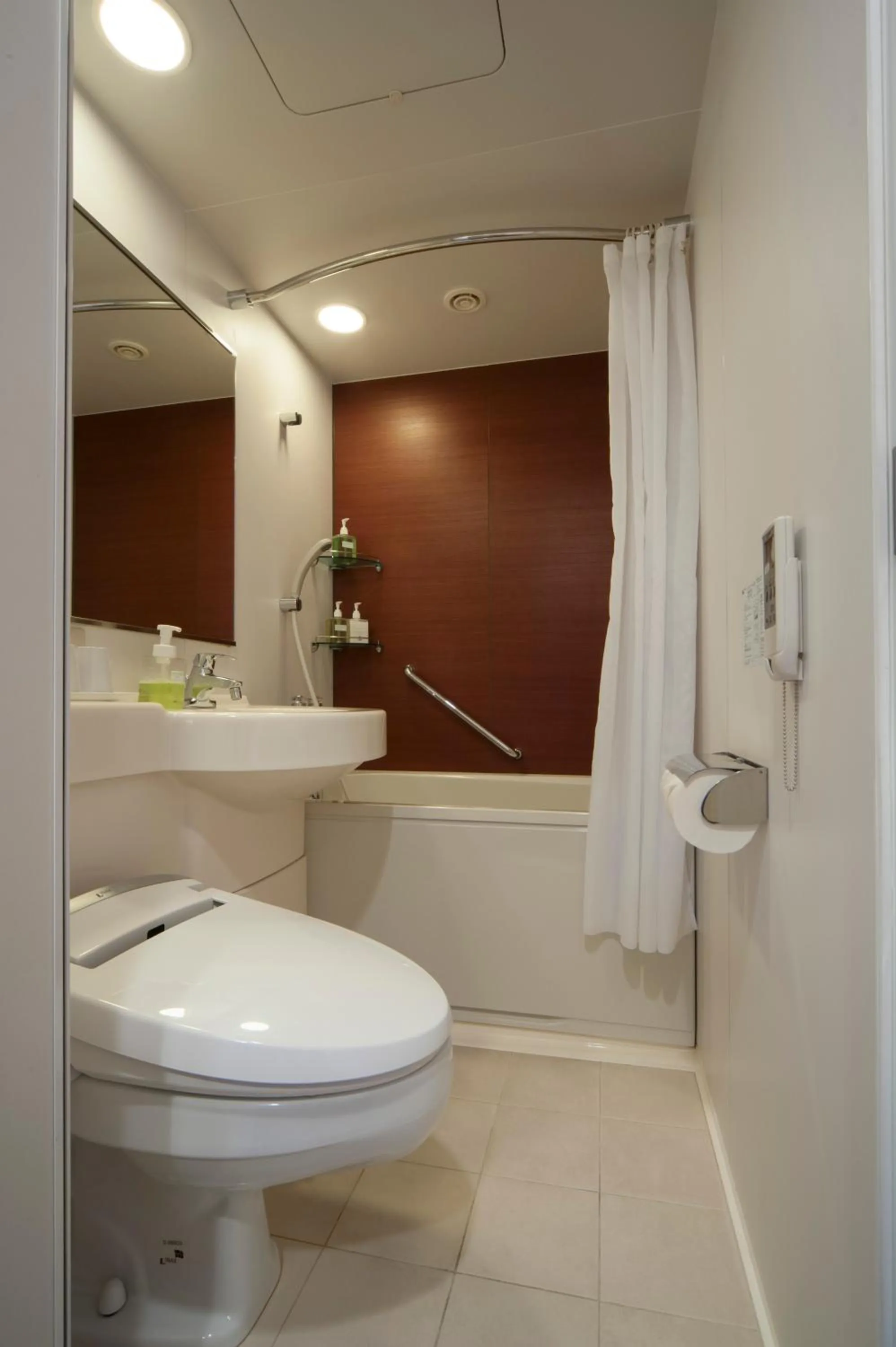 Toilet in Hotel Granvia Osaka-JR Hotel Group