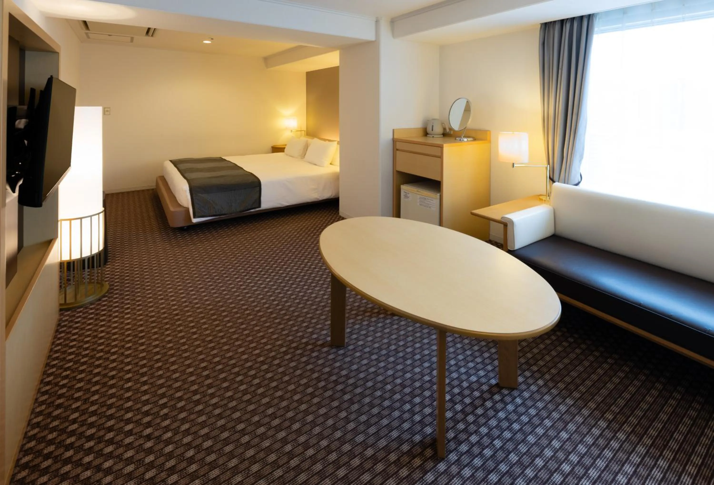 Photo of the whole room, Bed in Hotel Granvia Osaka-JR Hotel Group