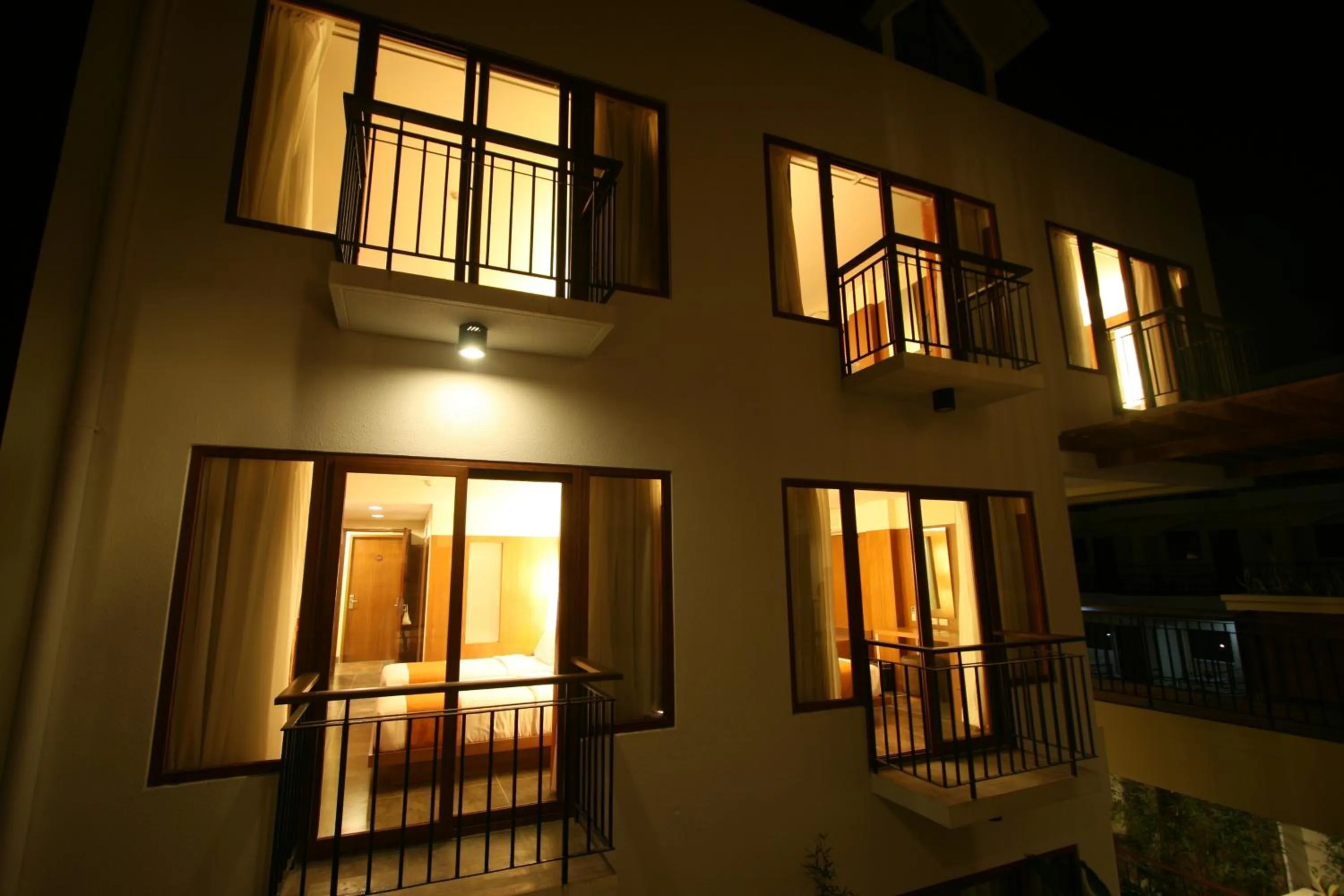 Balcony/Terrace in Crown Regency Beach Resort