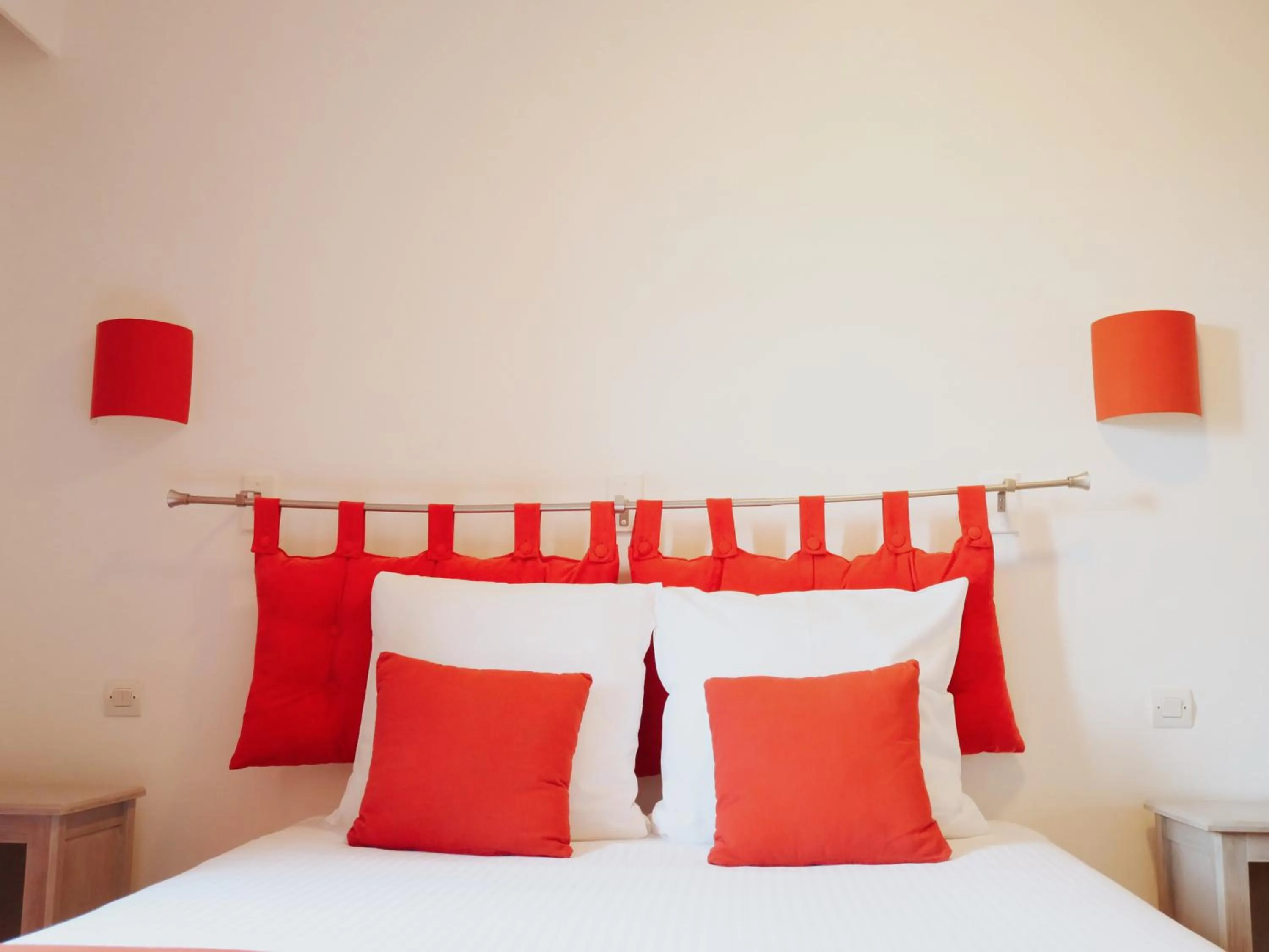 Bedroom, Bed in Logis Le Clos Deauville Saint Gatien