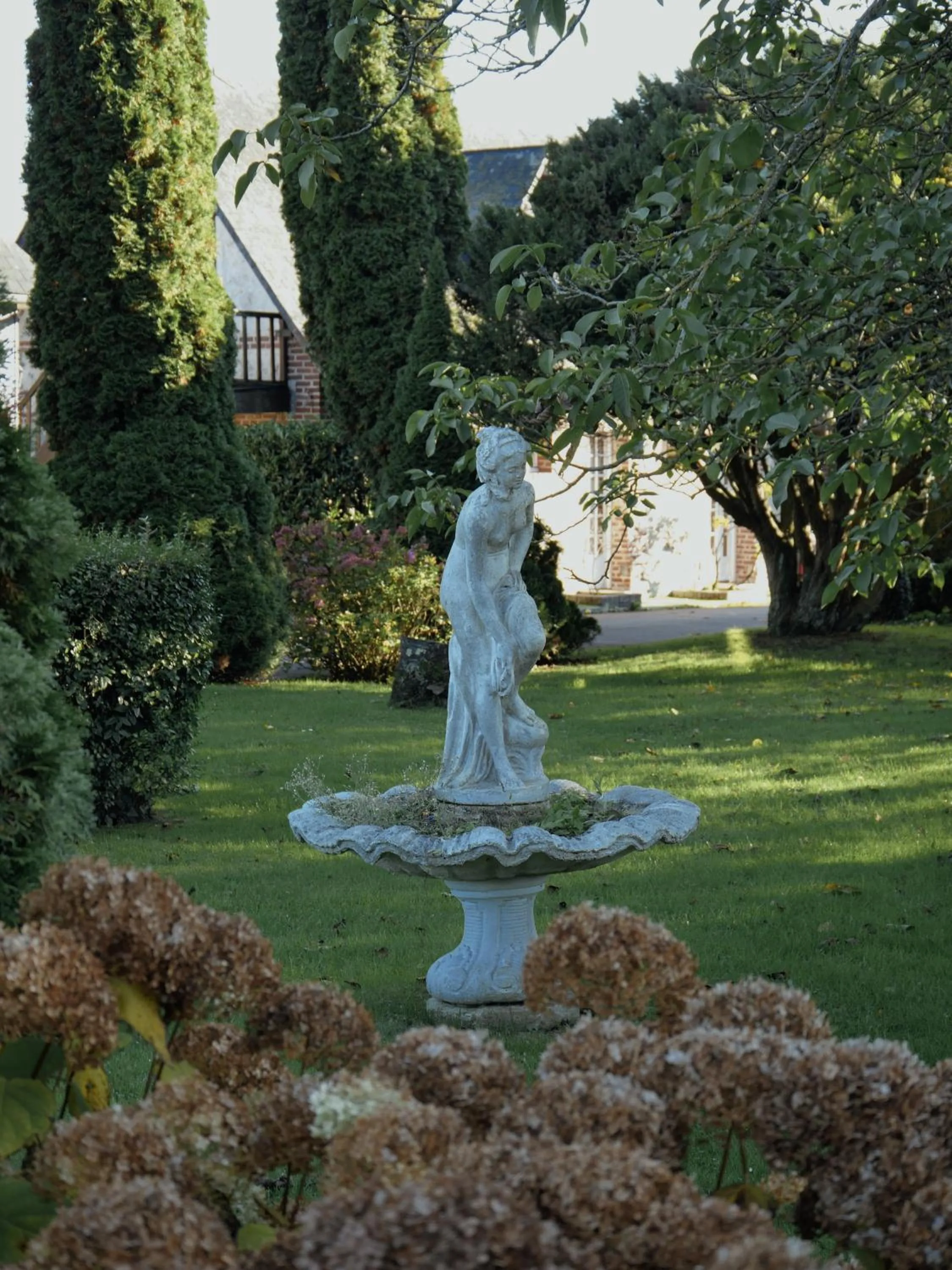 Lobby or reception in Logis Le Clos Deauville Saint Gatien