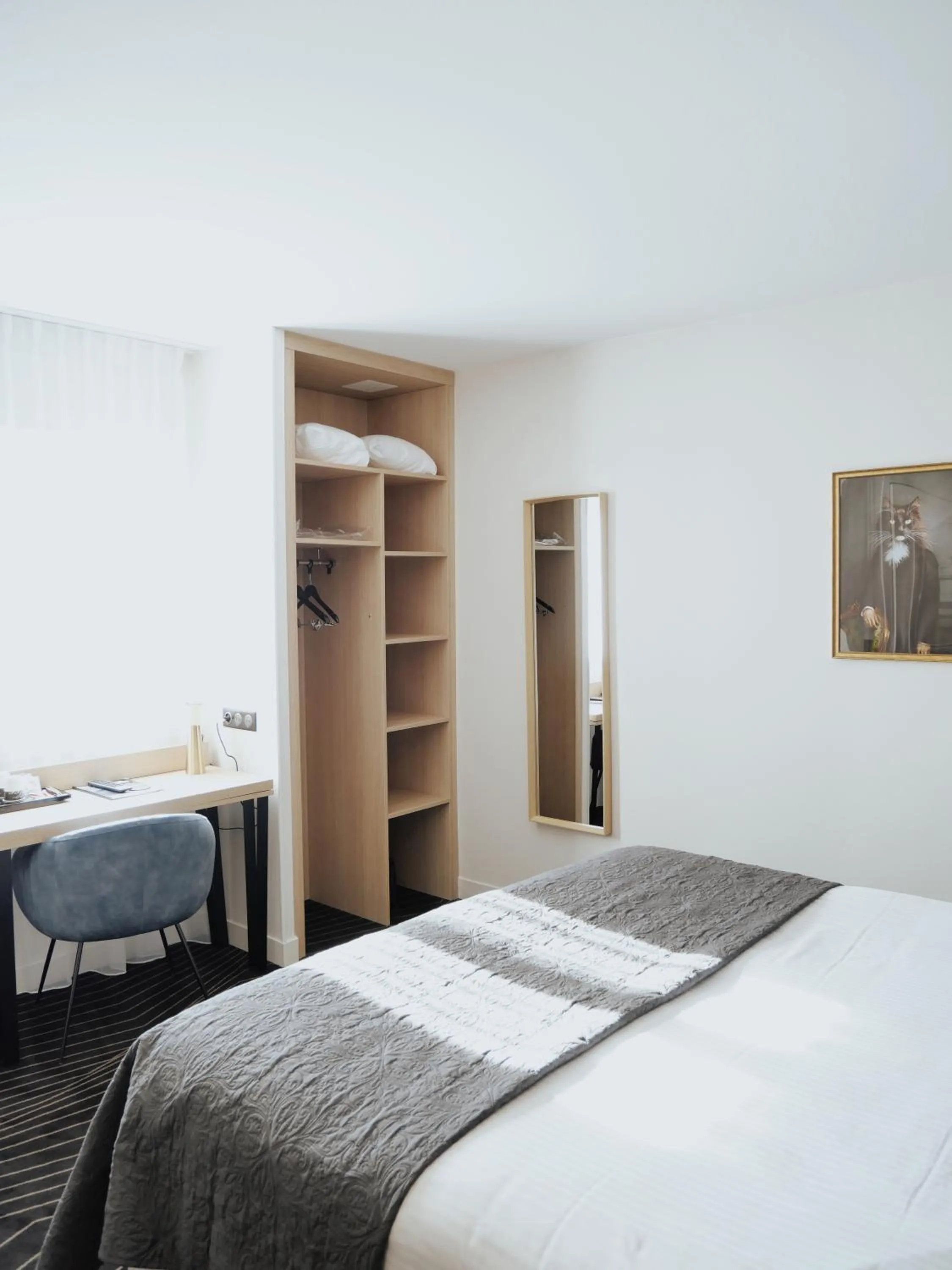 Bedroom, Bed in Logis Le Clos Deauville Saint Gatien