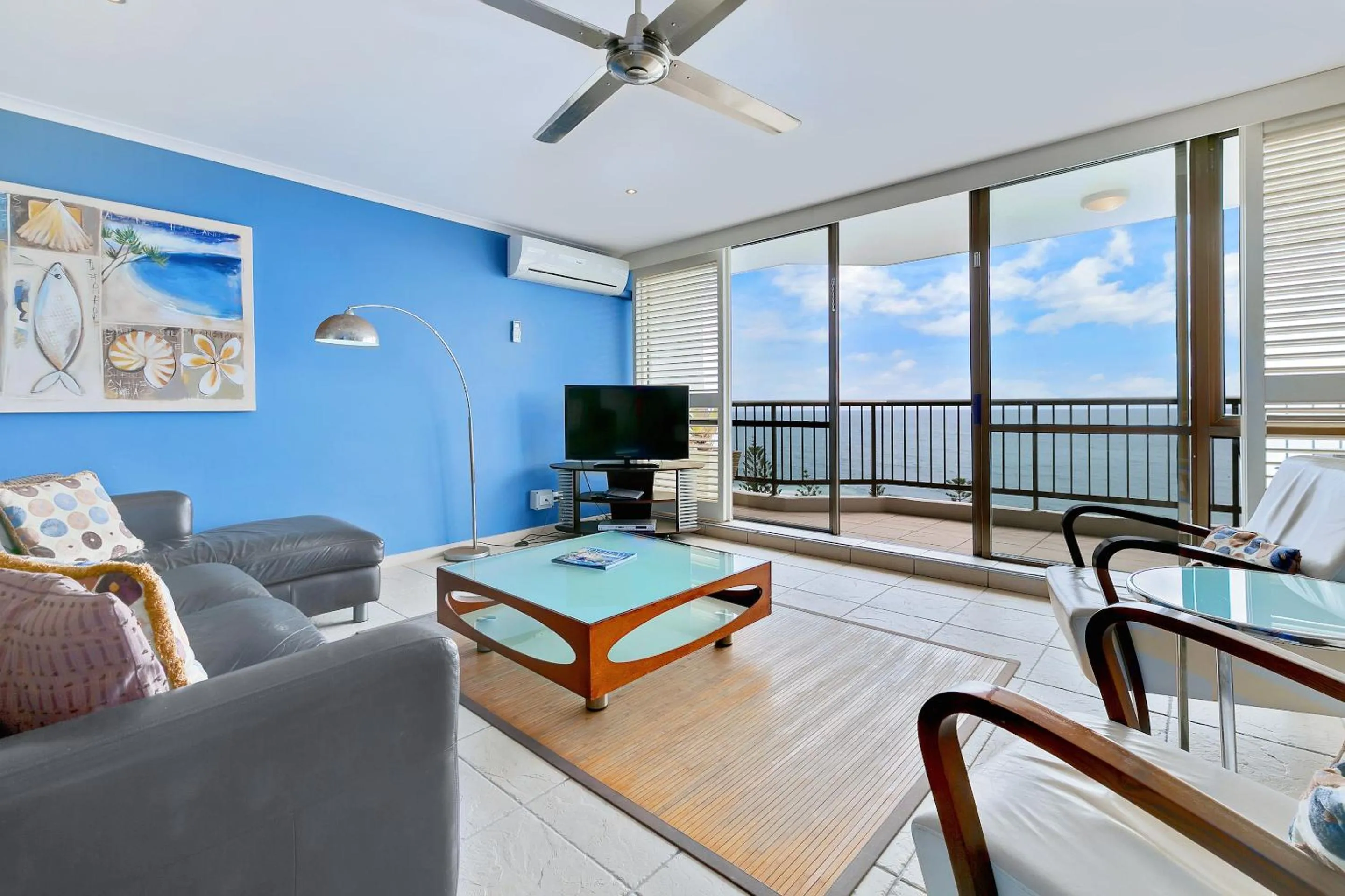 TV and multimedia in Seaview Resort