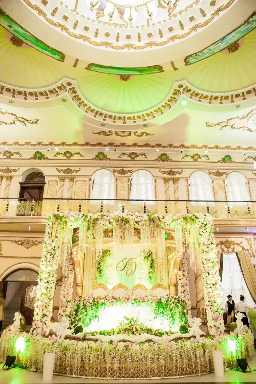 Salut Hotel Almaty Salut Hotel Almaty