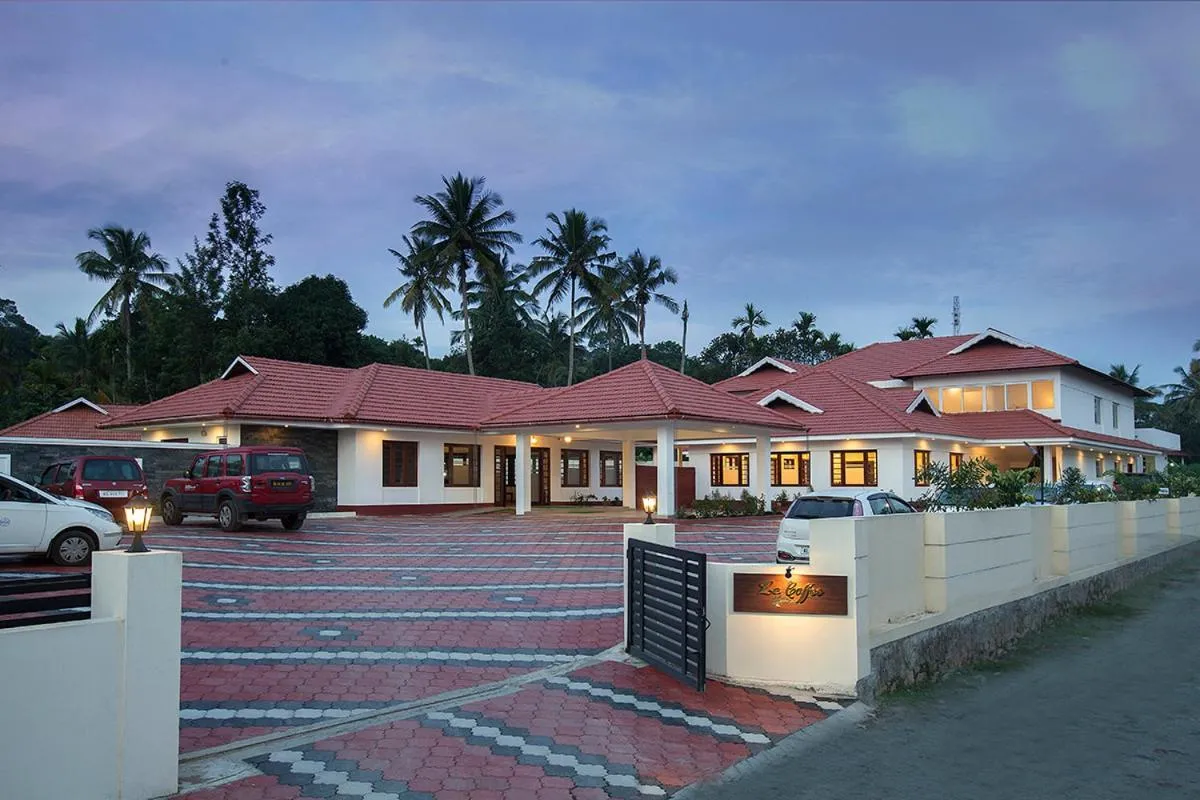 Property building in Le Coffee Resort