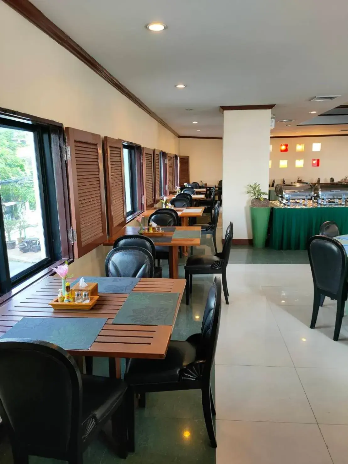 Restaurant/places to eat in Mike Beach Resort Restaurant/places to eat in Mike Beach Resort