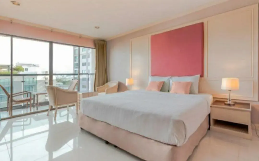 Bedroom, Bed in Mike Beach Resort Bedroom, Bed in Mike Beach Resort