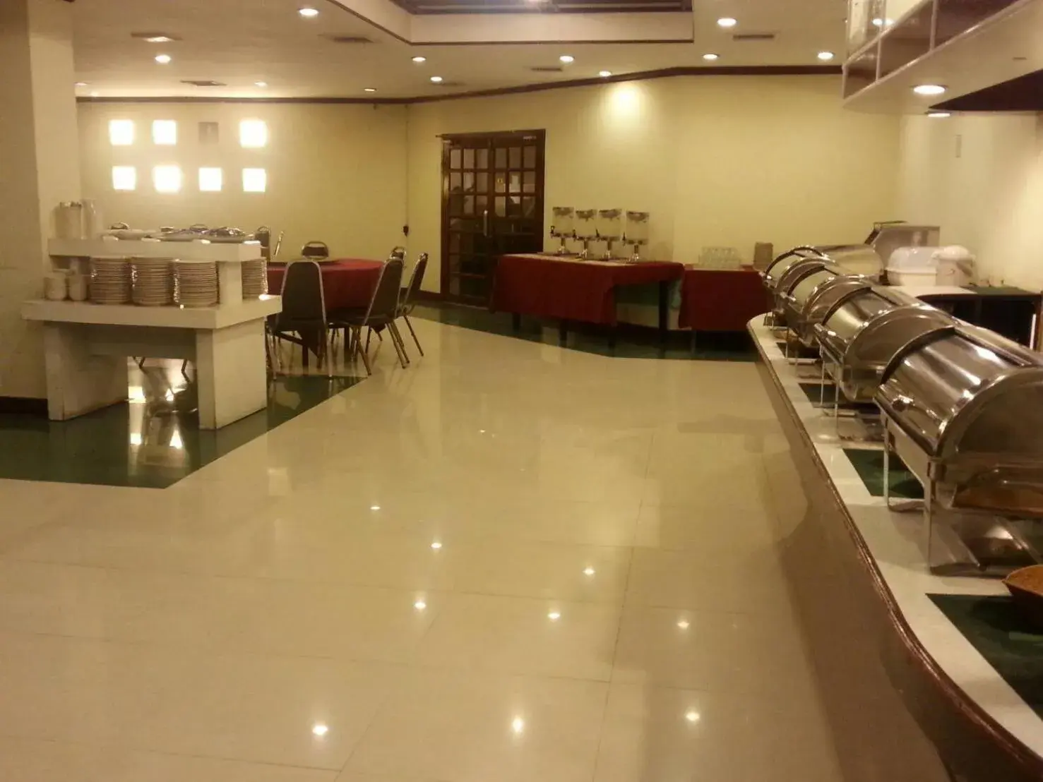 Restaurant/places to eat in Mike Beach Resort Restaurant/places to eat in Mike Beach Resort