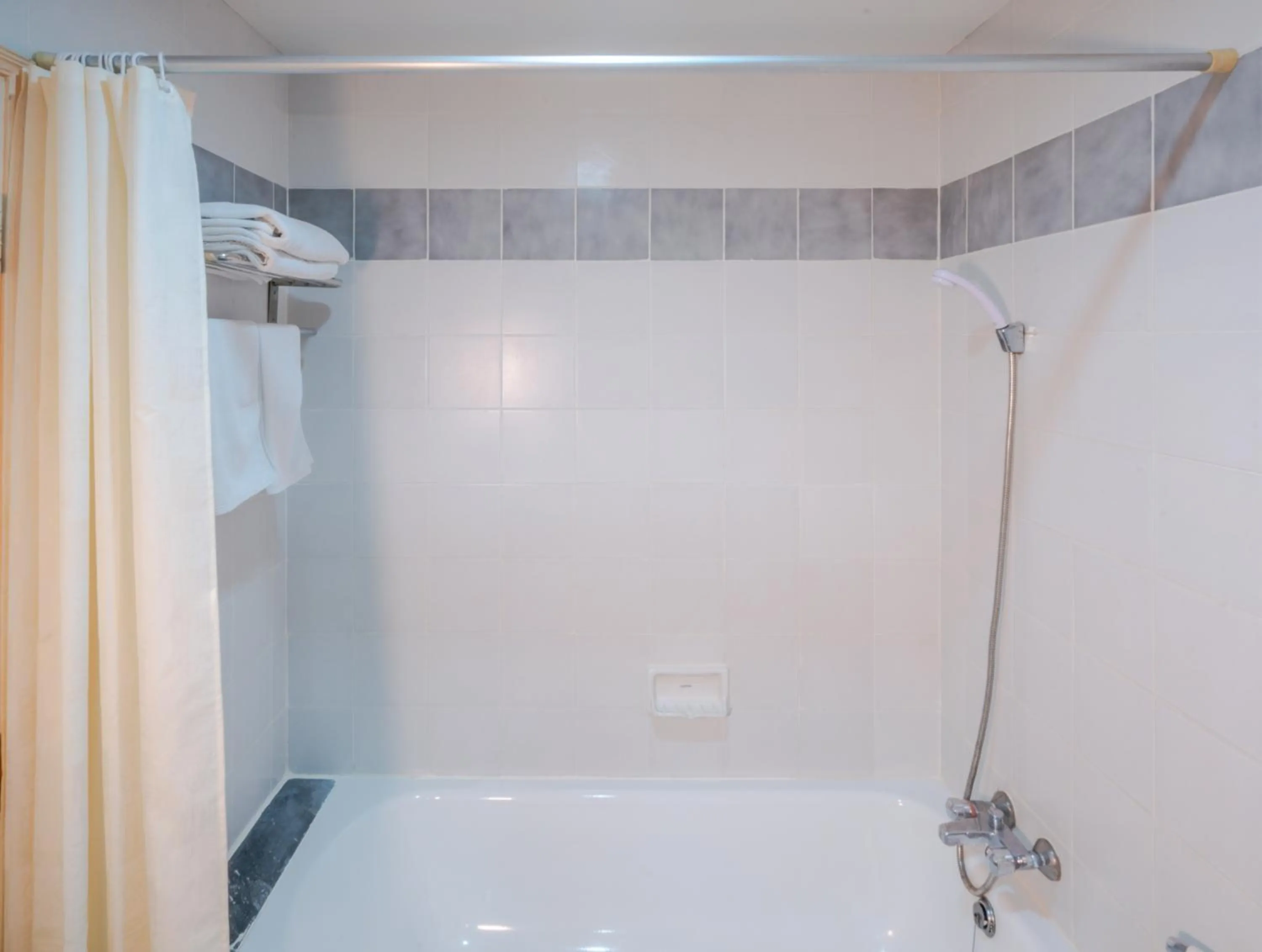 Bath in Mike Beach Resort