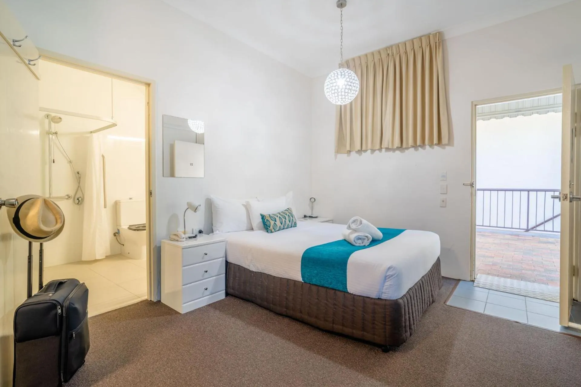 Bed in Byron Bayside Central Studio Apartments