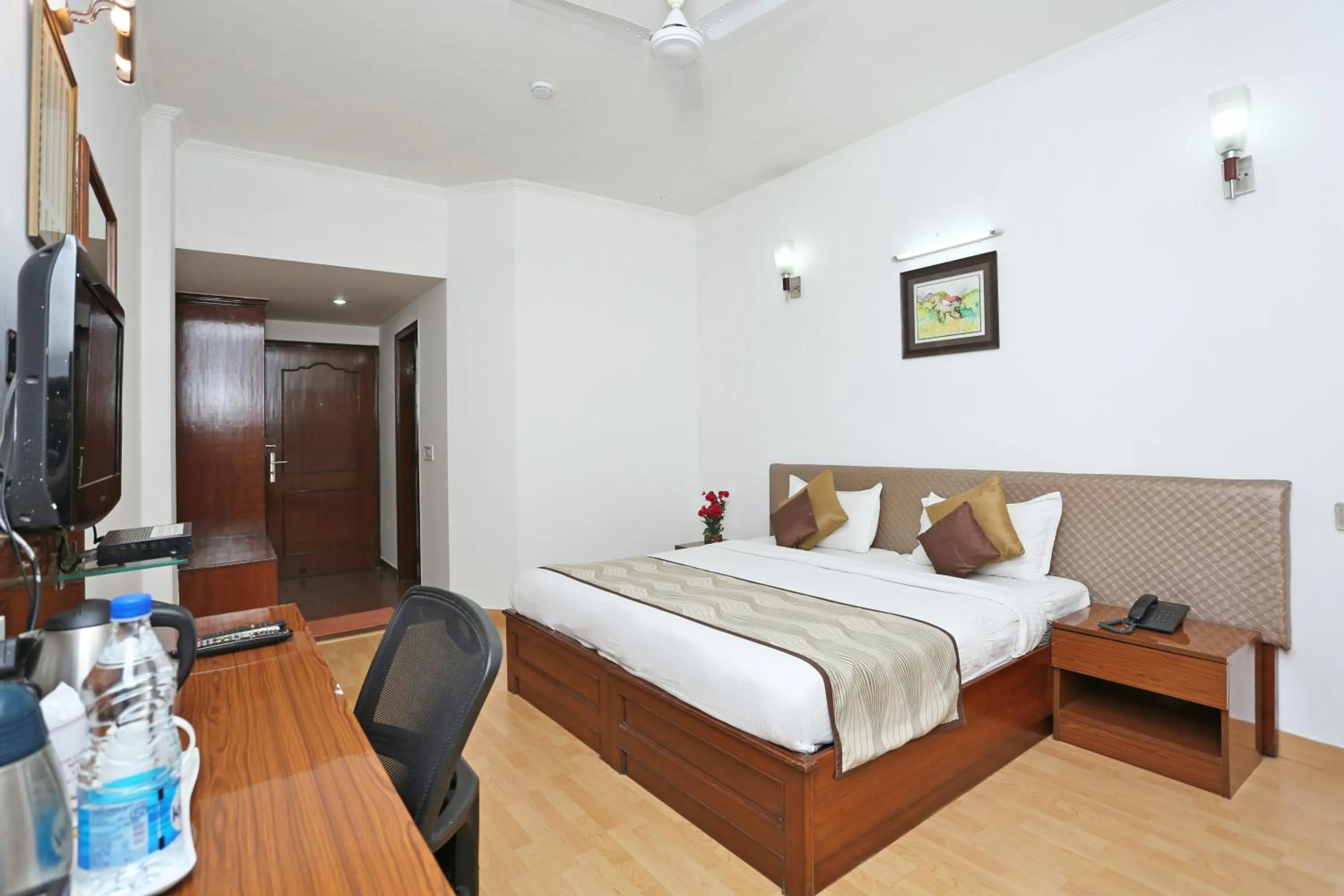 Bed in Hotel Windsor Castle Cyber City