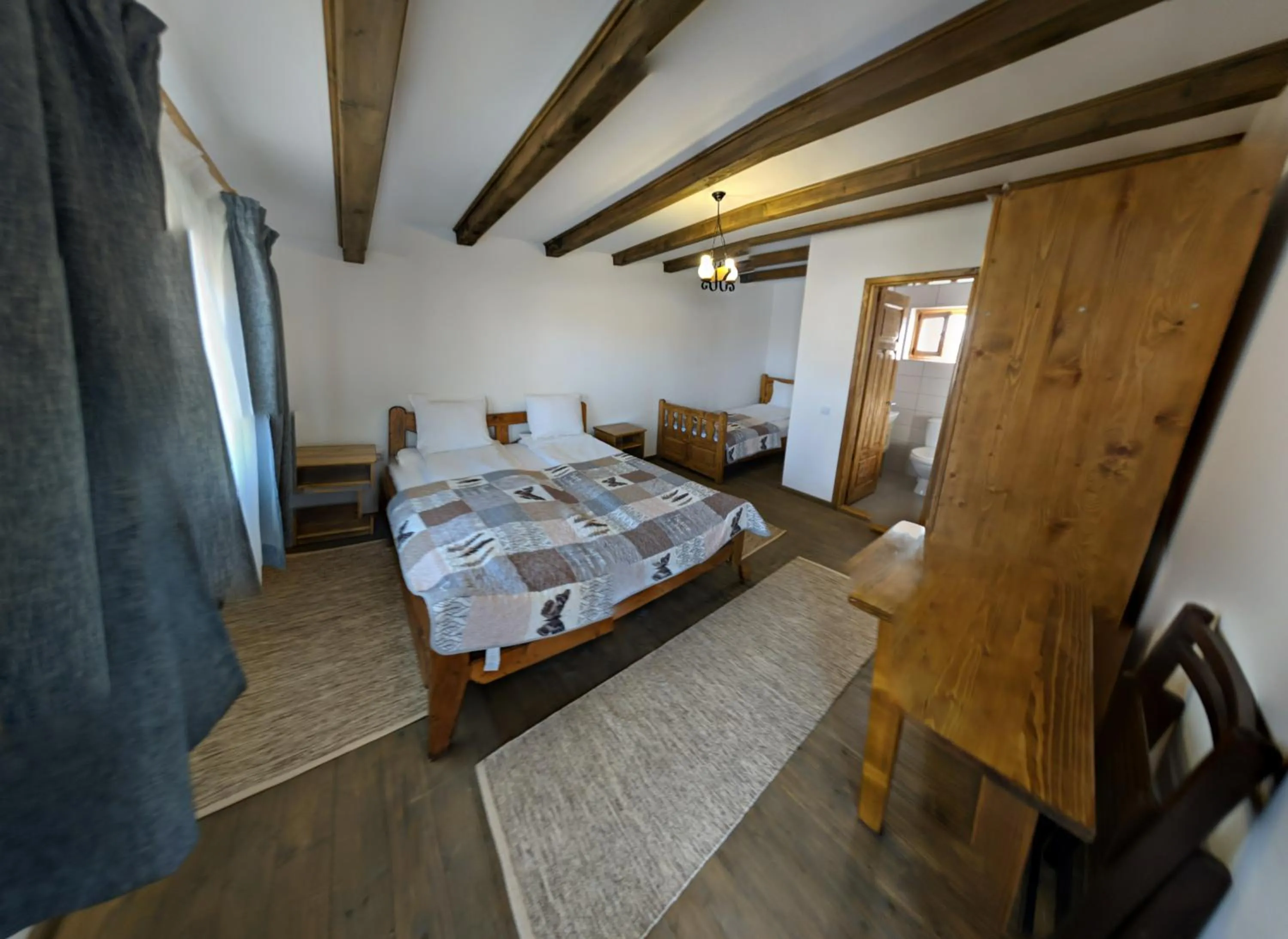 Triple Room with Private Bathroom in Cerdacul cu Stuf