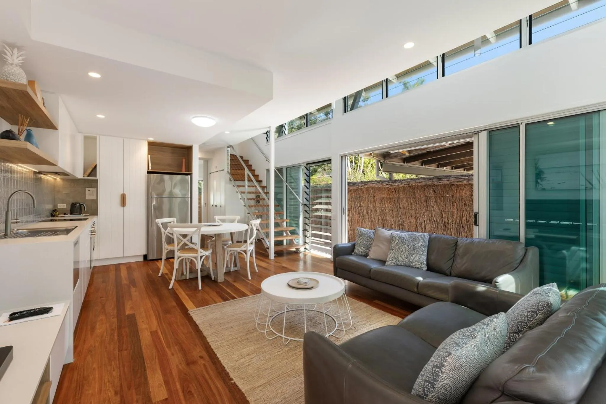 Kitchen or kitchenette in East On Byron Bay Apartments