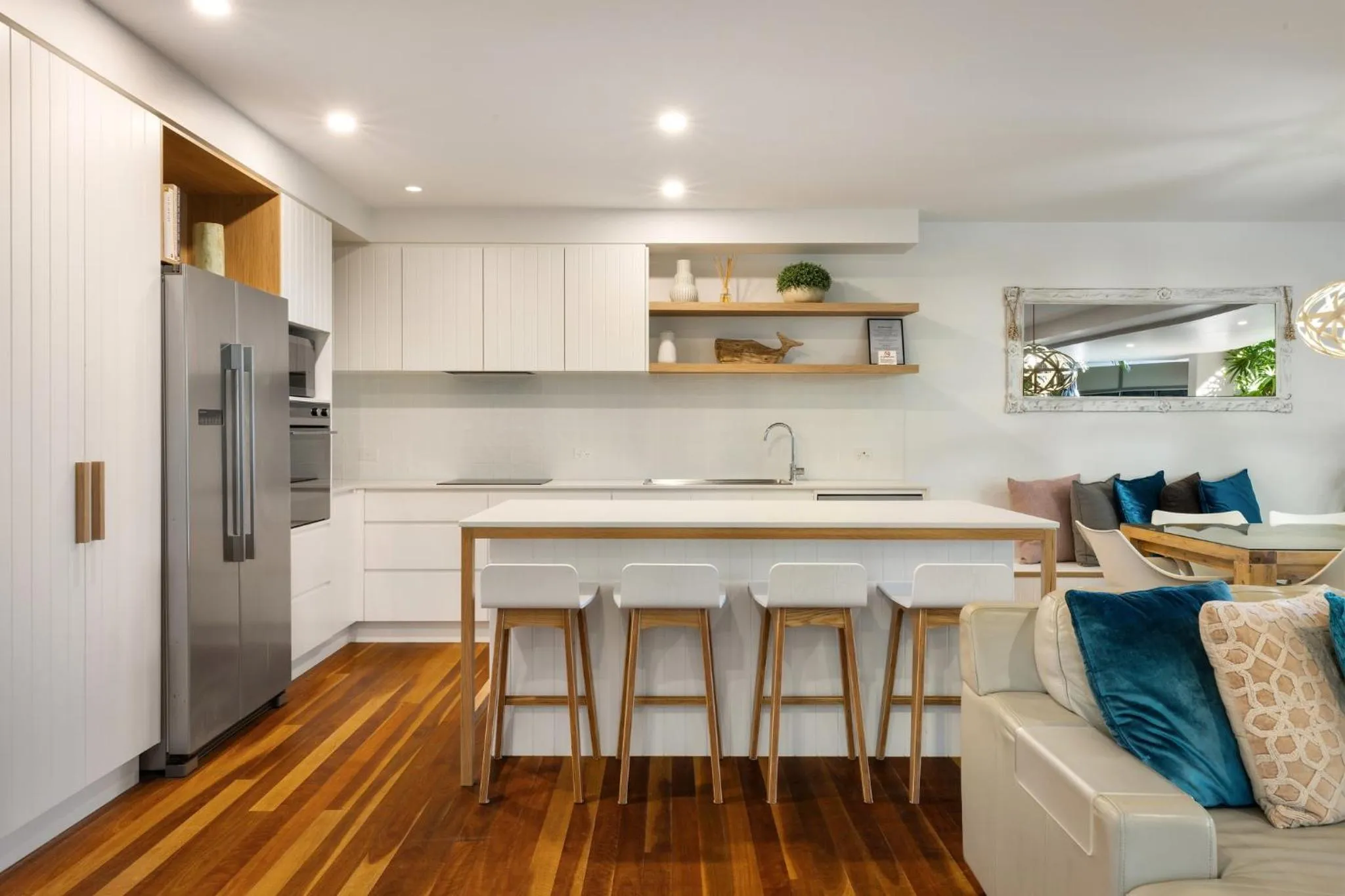 Kitchen or kitchenette in East On Byron Bay Apartments