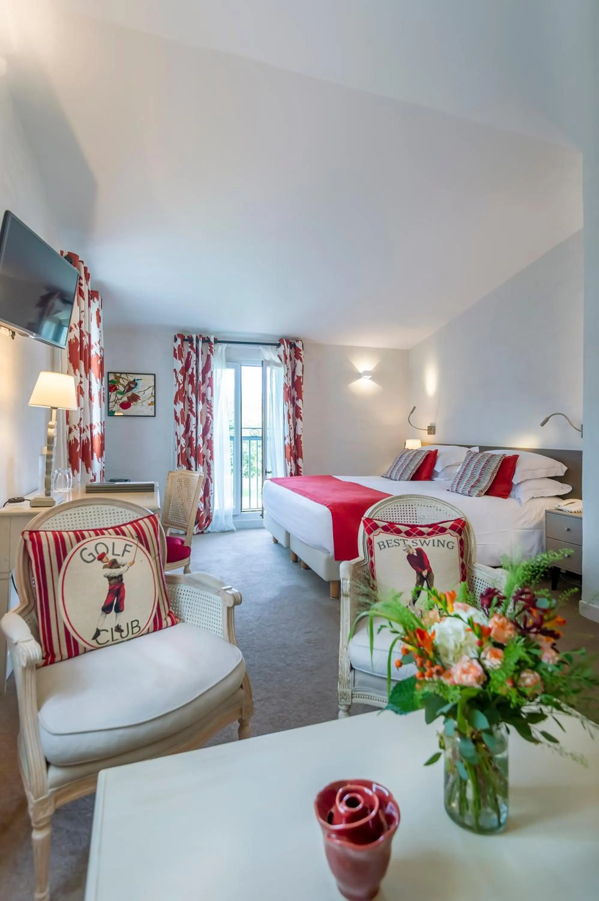 Photo of the whole room, Bed in Hôtel Golf & Spa Château de la Bégude The Originals Collection