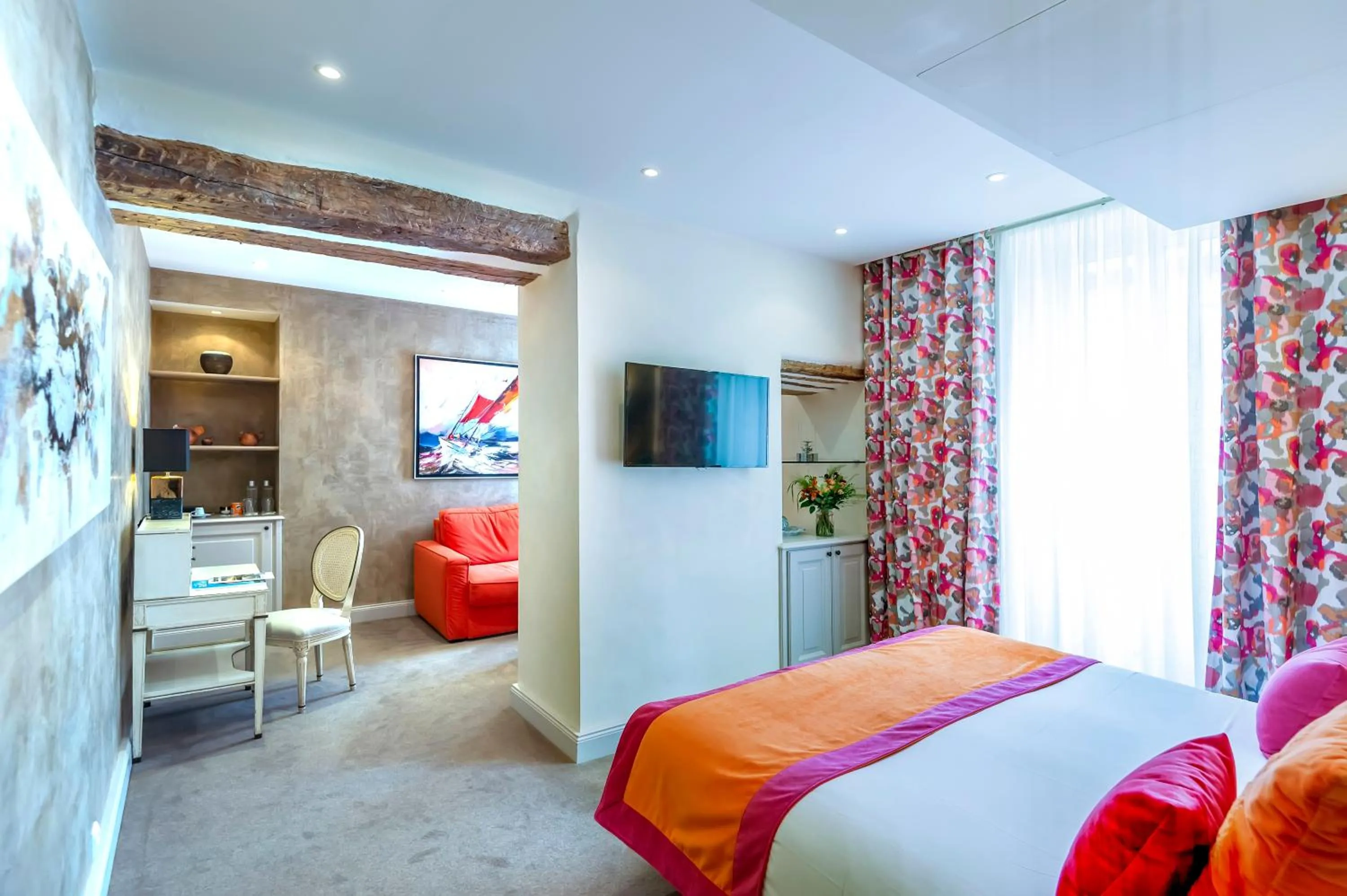 Photo of the whole room, Bed in Hôtel Golf & Spa Château de la Bégude The Originals Collection