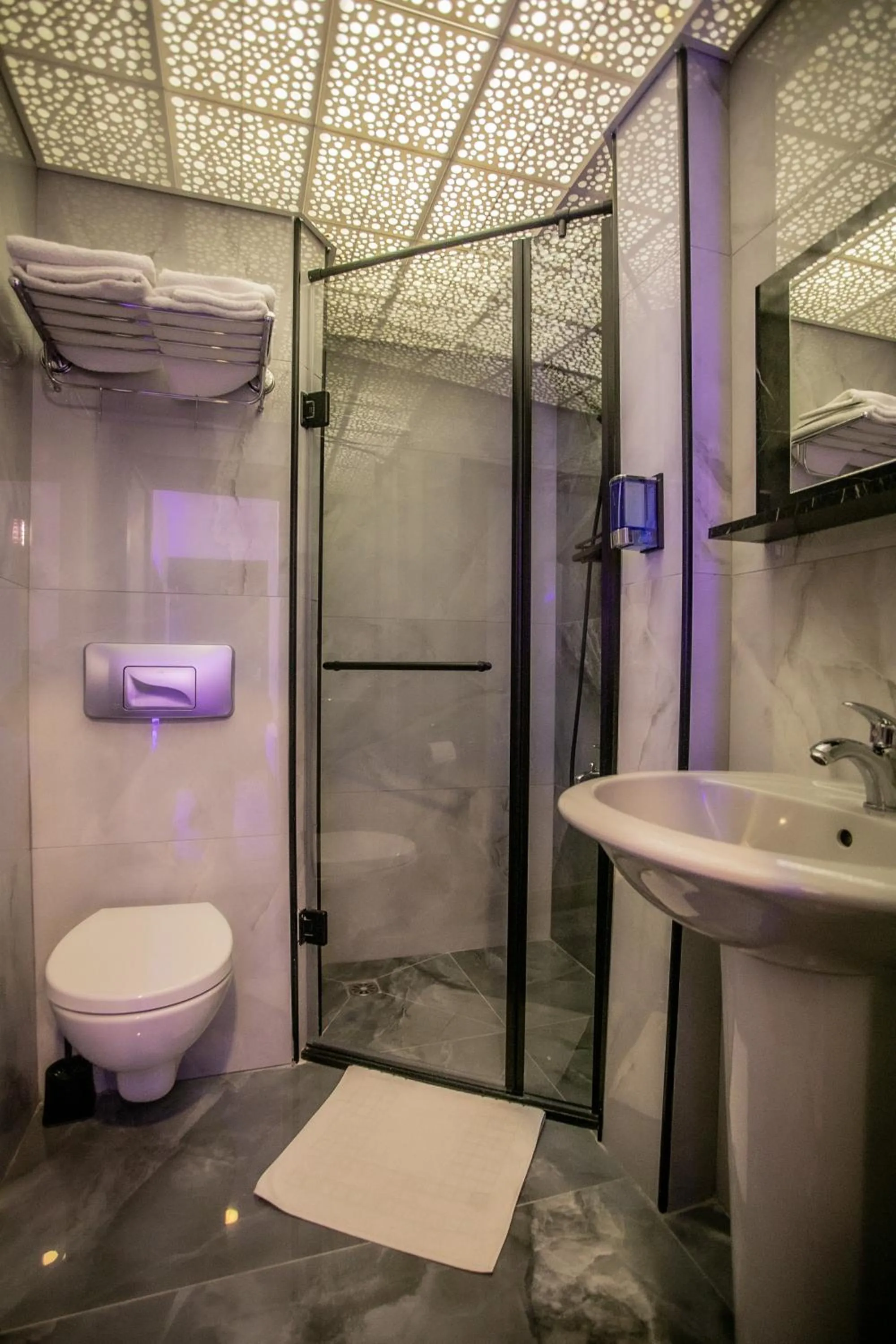 Bathroom in Hotel Pera Capitol