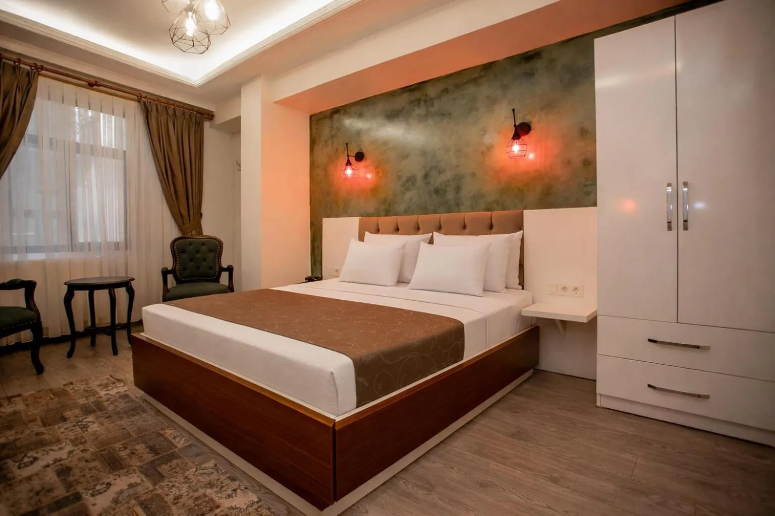 Bed in Hotel Pera Capitol - Taksim & İstiklal