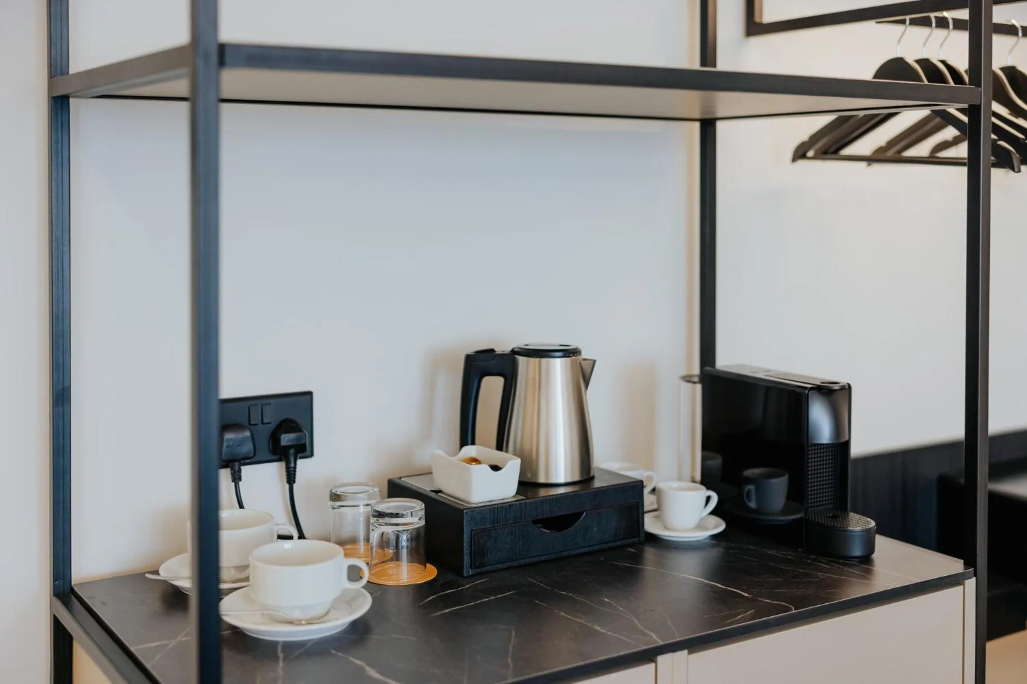 Coffee/tea facilities in Odysseia Hotel Kapetanios