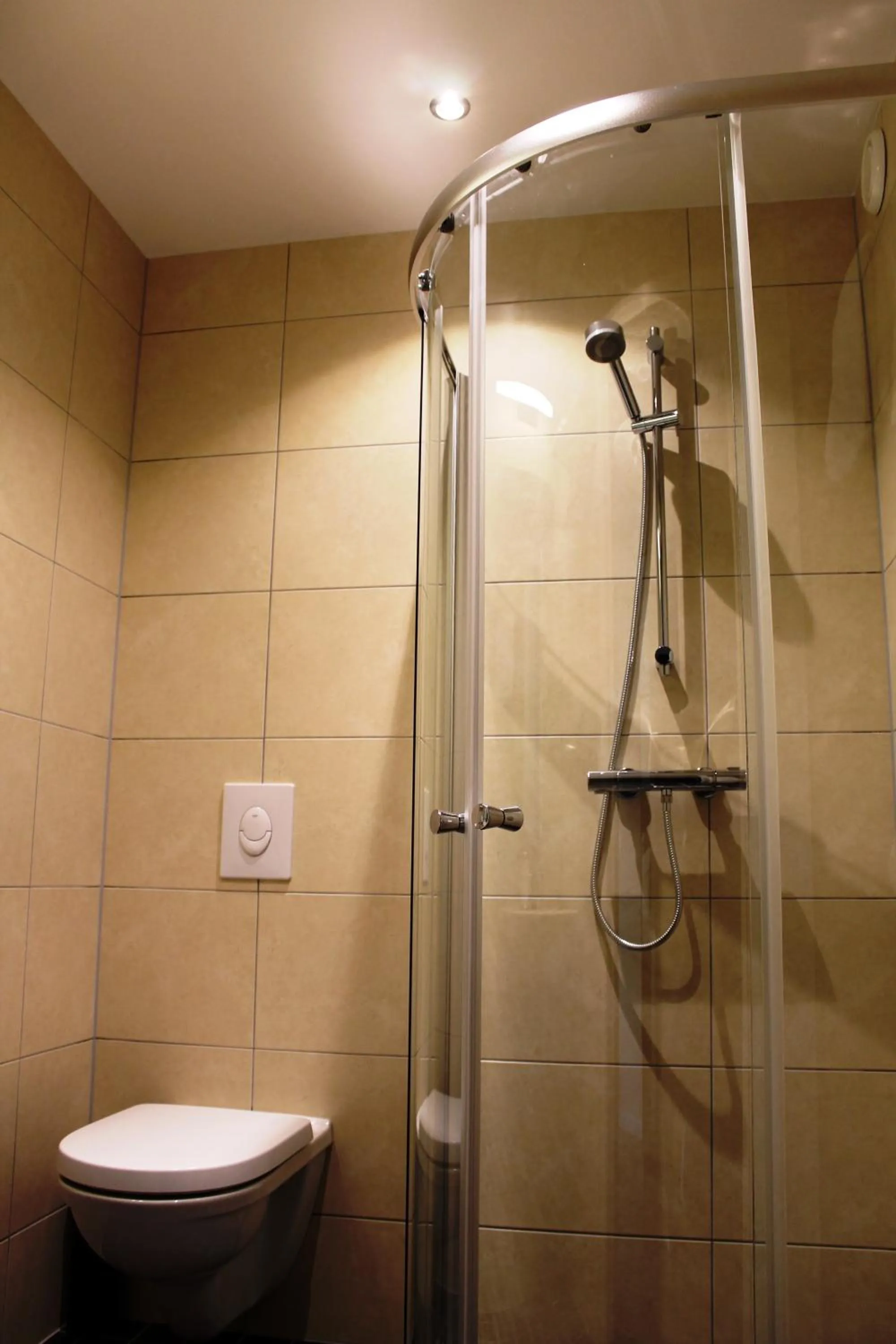 Bathroom in Støren Hotel