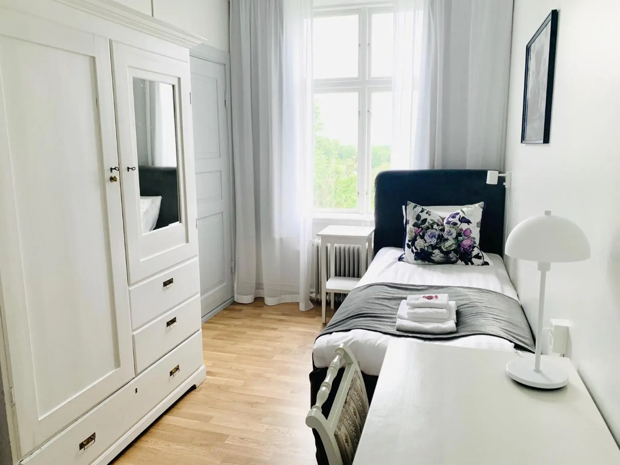 Standard Single Room - single occupancy in Drottning Victorias Hotell & Vilohem Standard Single Room - single occupancy in Drottning Victorias Hotell & Vilohem