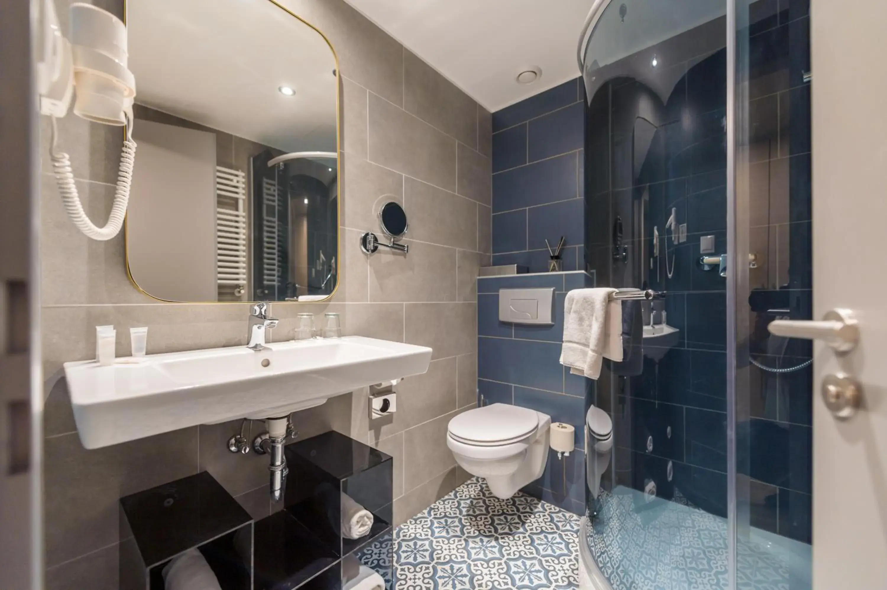 Shower, Bathroom in Alta Moda Fashion Hotel