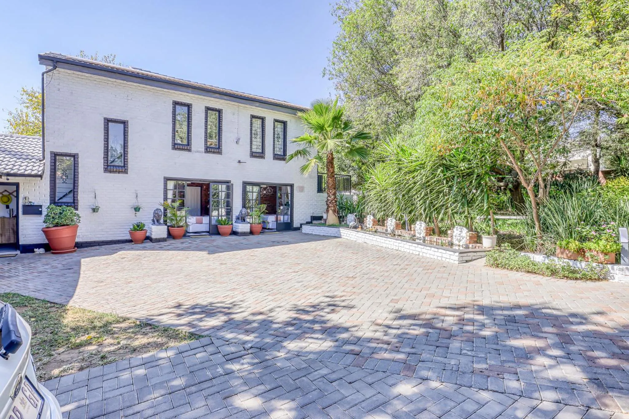 Property building in The Bedford Manor