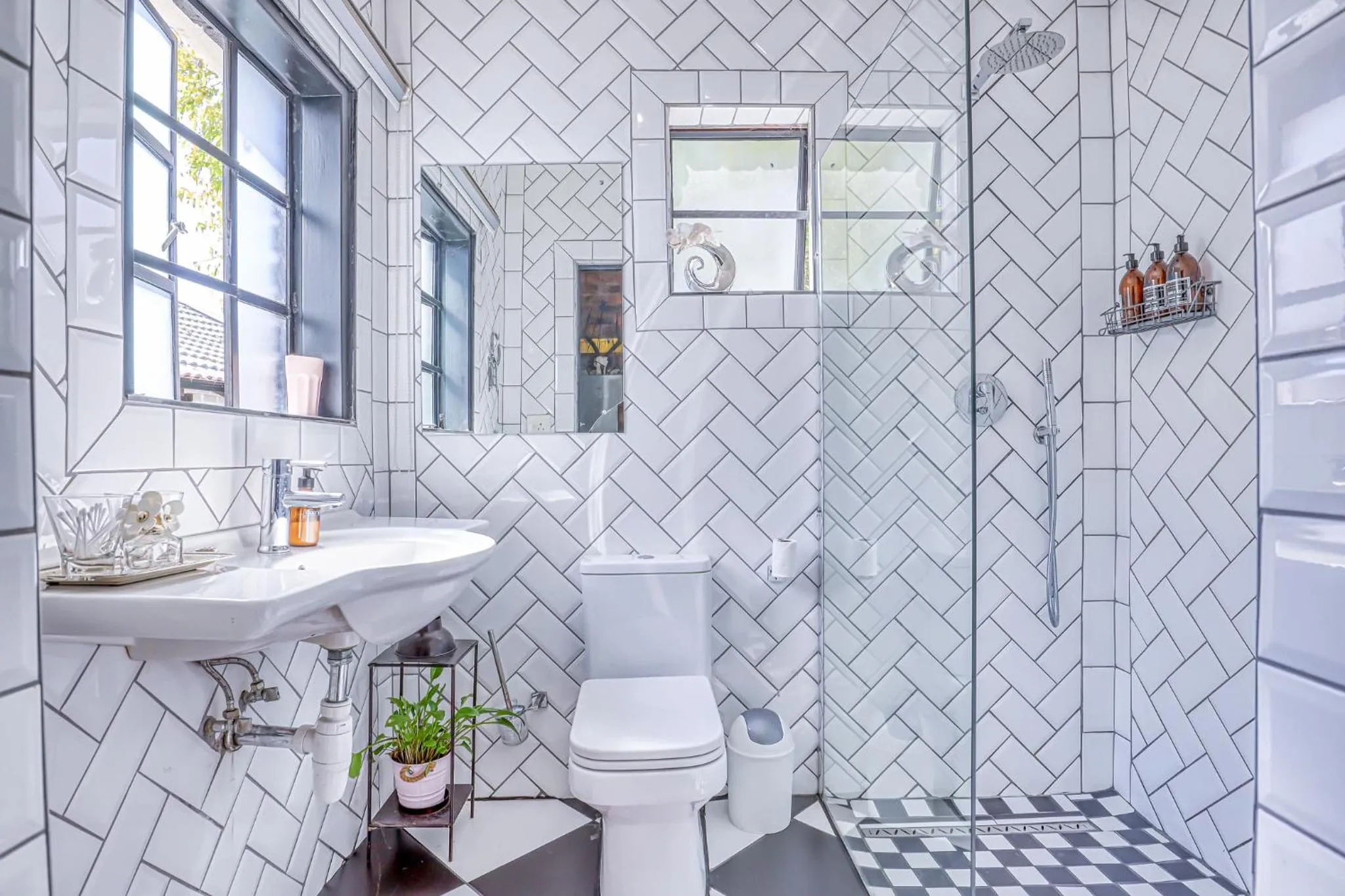 Shower in The Bedford Manor