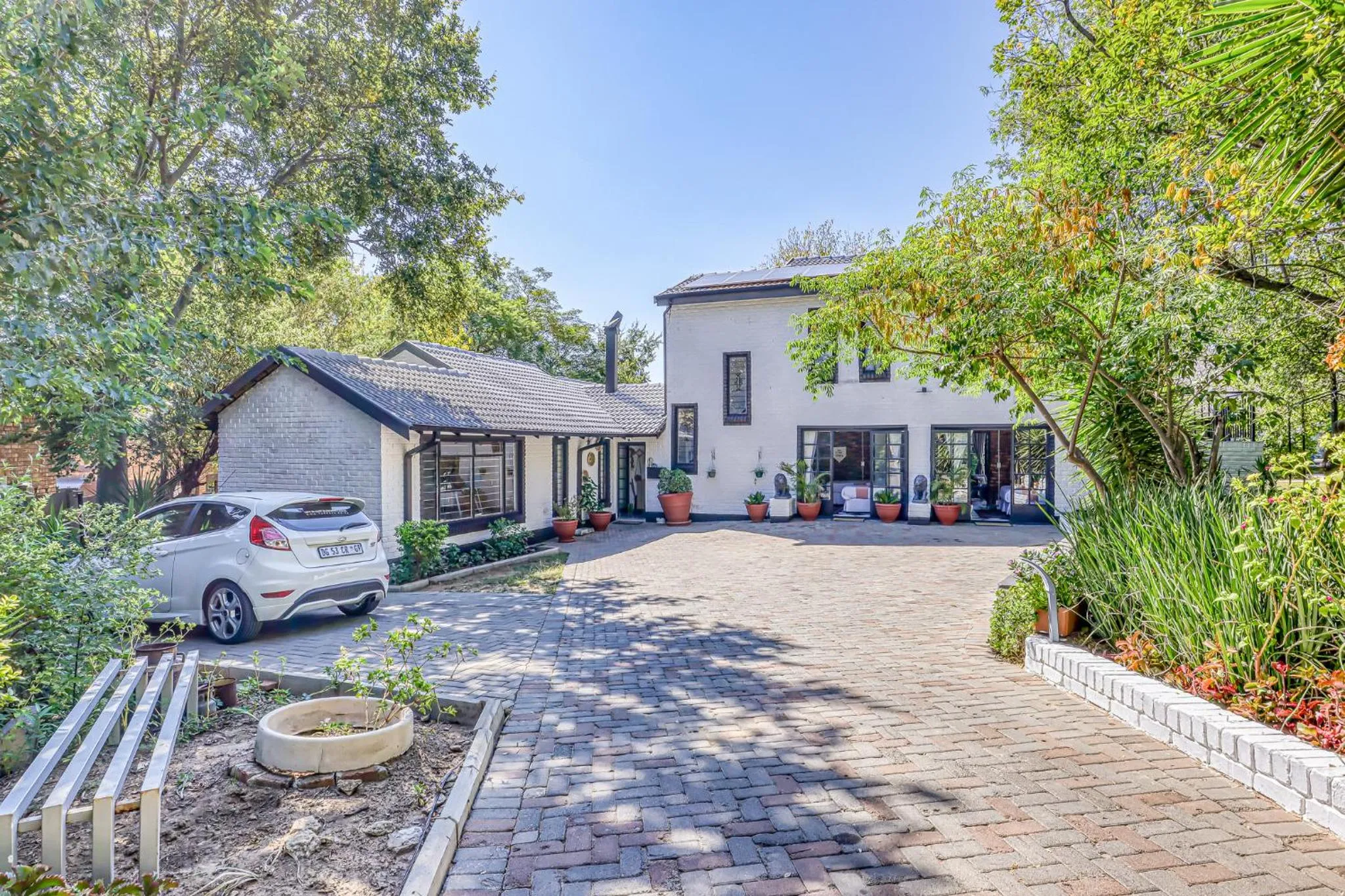 Property building in The Bedford Manor