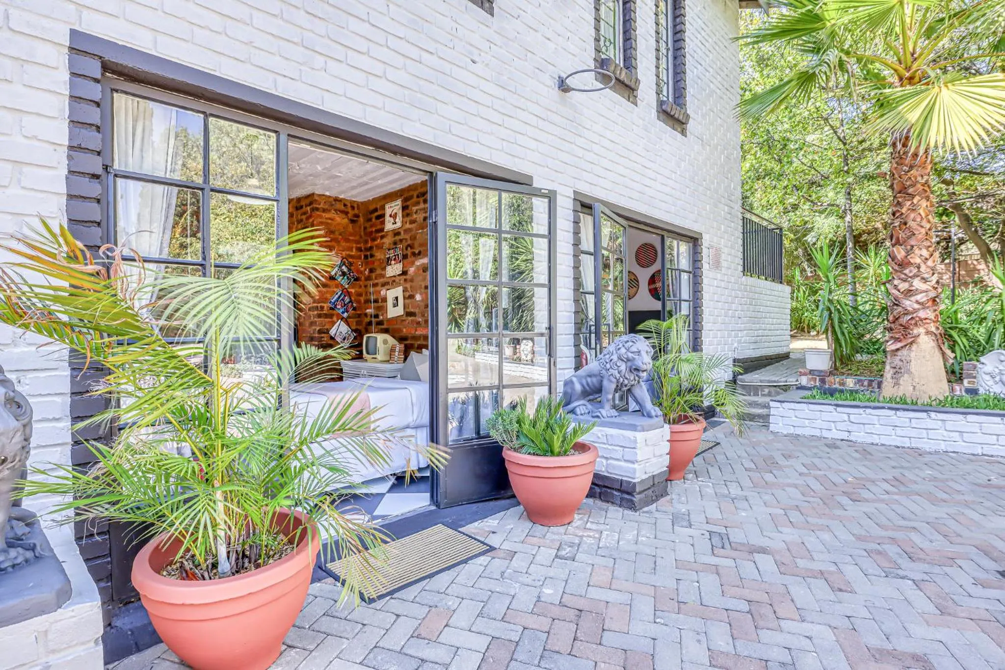 Property building in The Bedford Manor