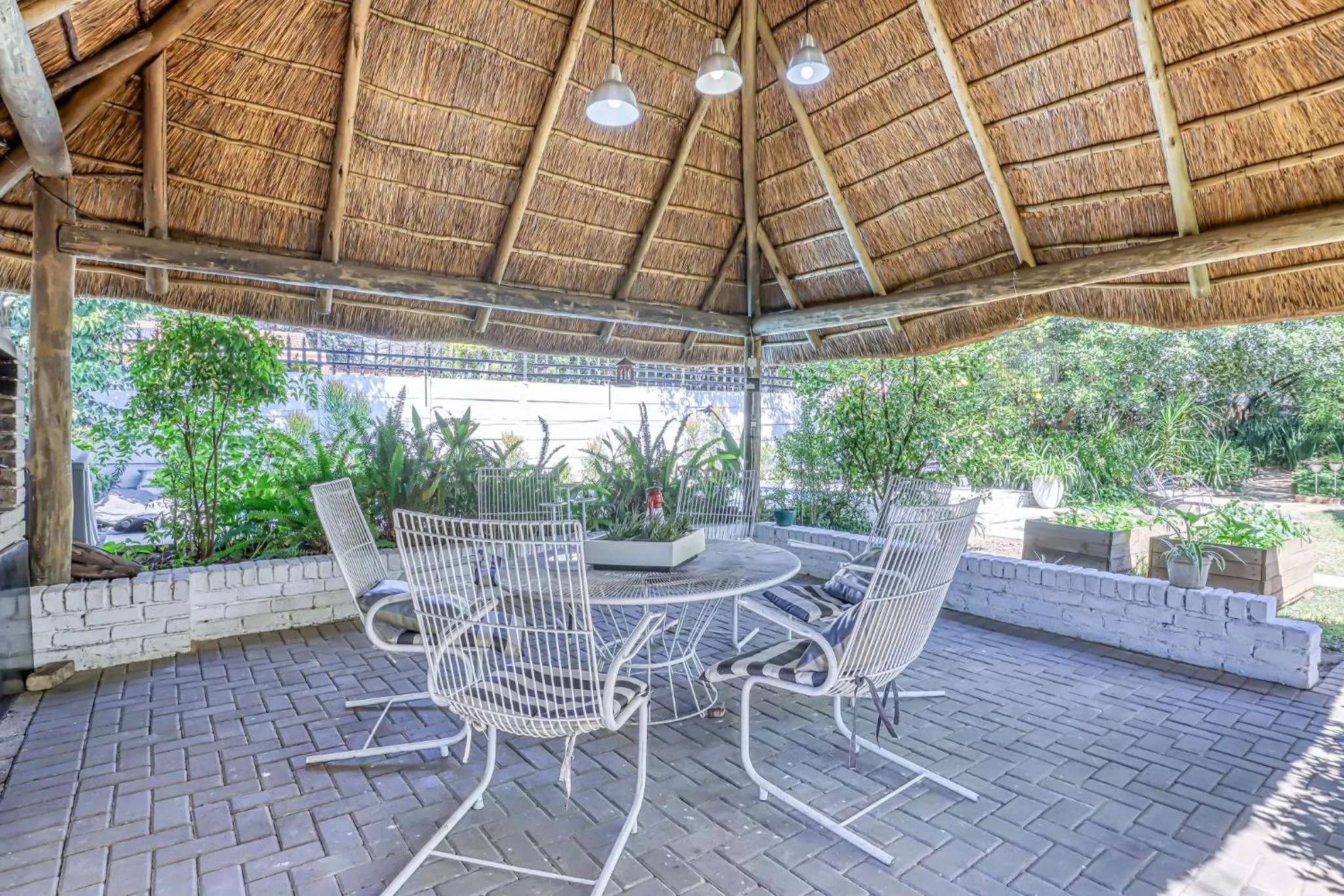 BBQ facilities in The Bedford Manor