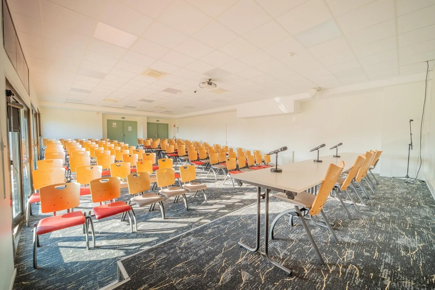 Photo of the whole room in Centre Jean XXIII