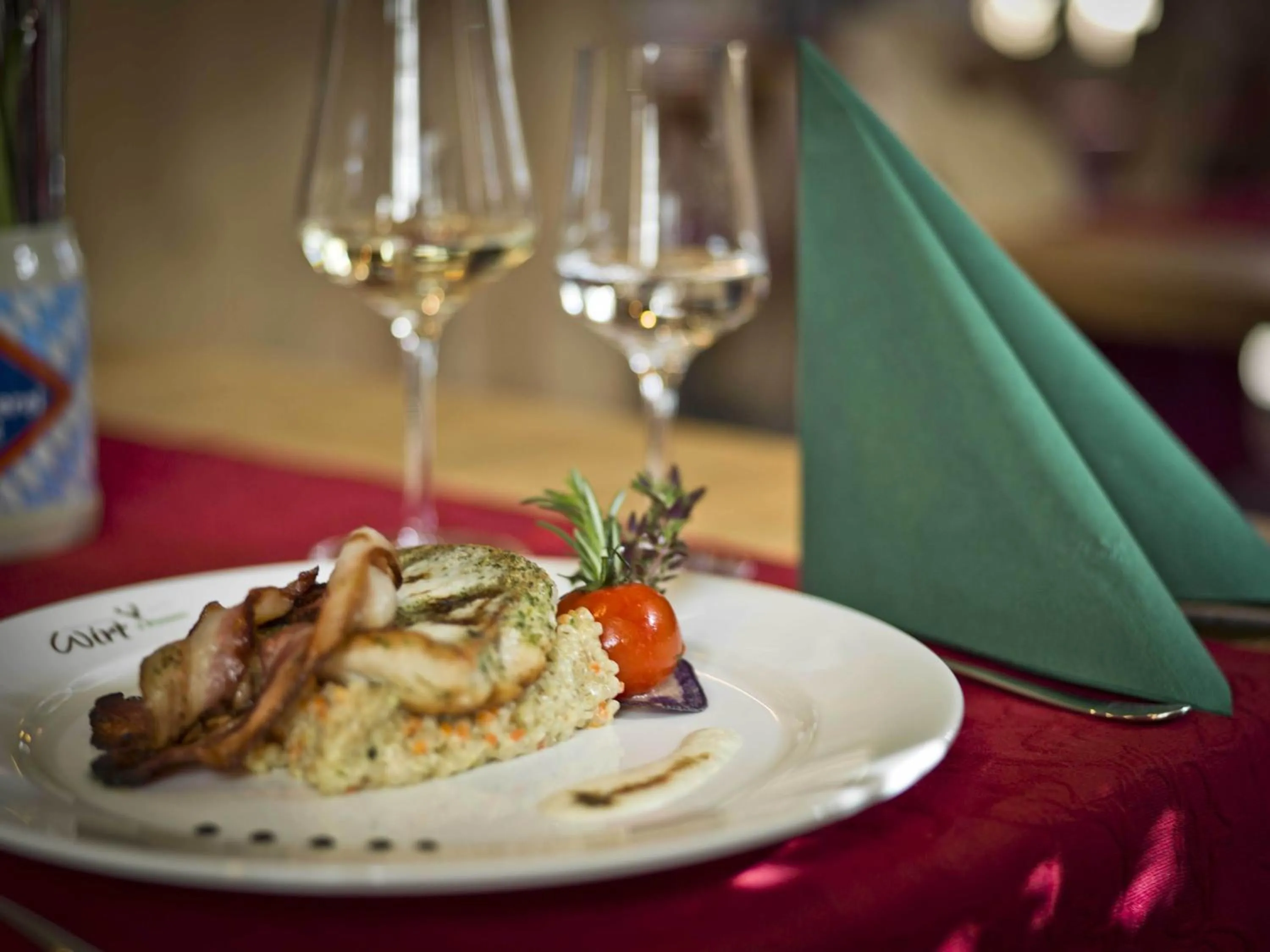 Restaurant/places to eat in Ortner's Resort