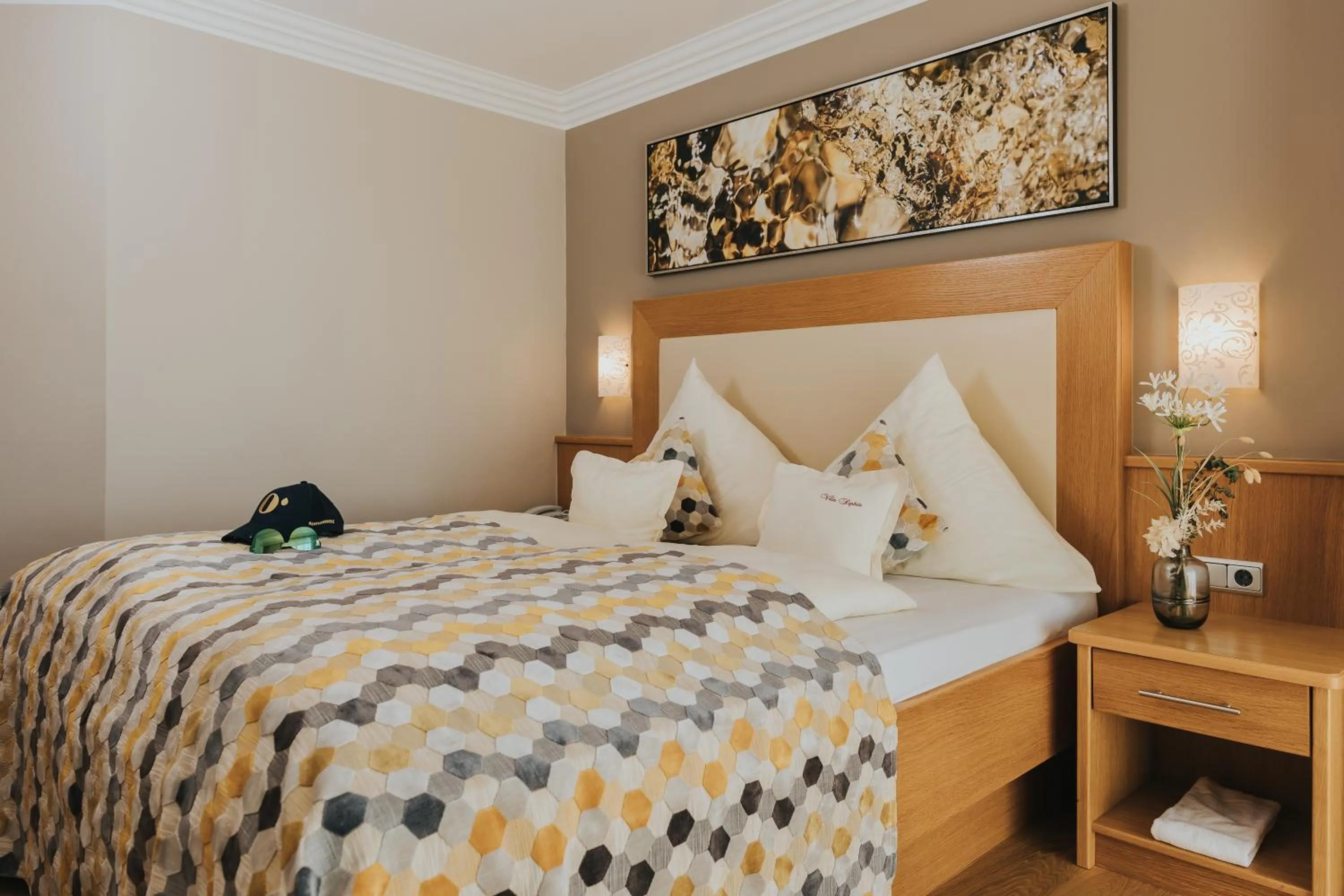 Photo of the whole room, Bed in Ortner's Resort