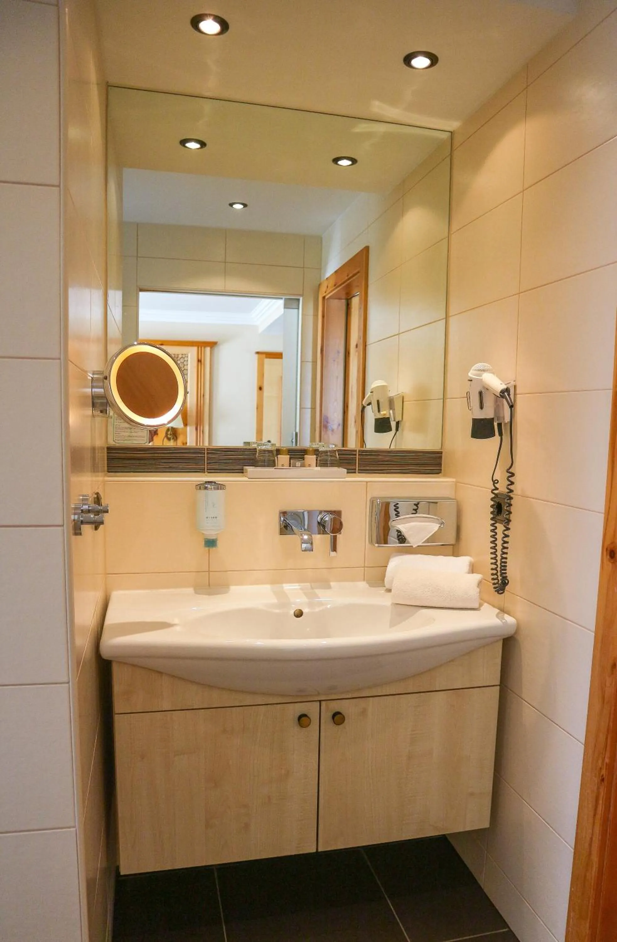 Bathroom in Ortner's Resort