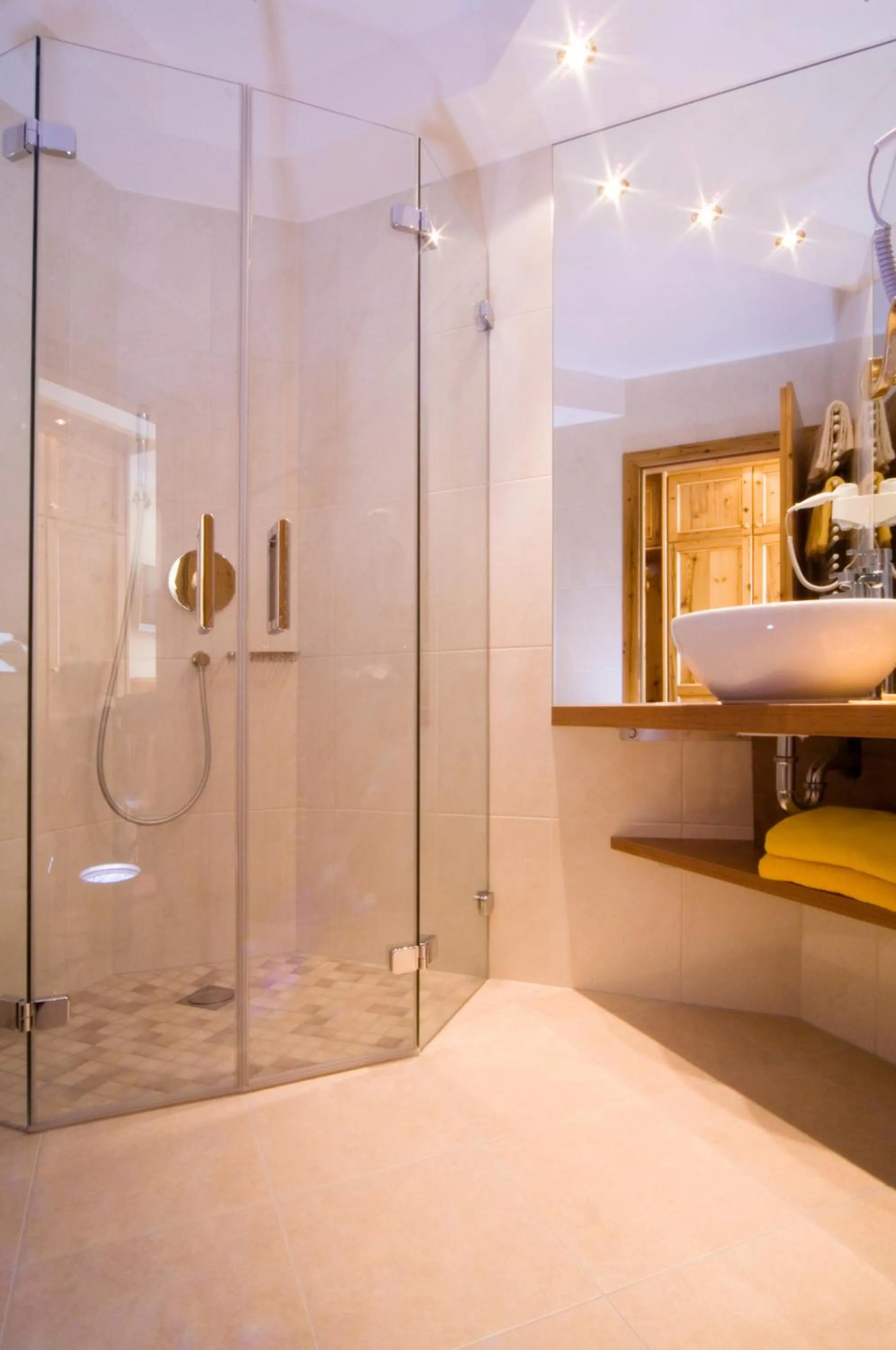 Shower in Ortner's Resort