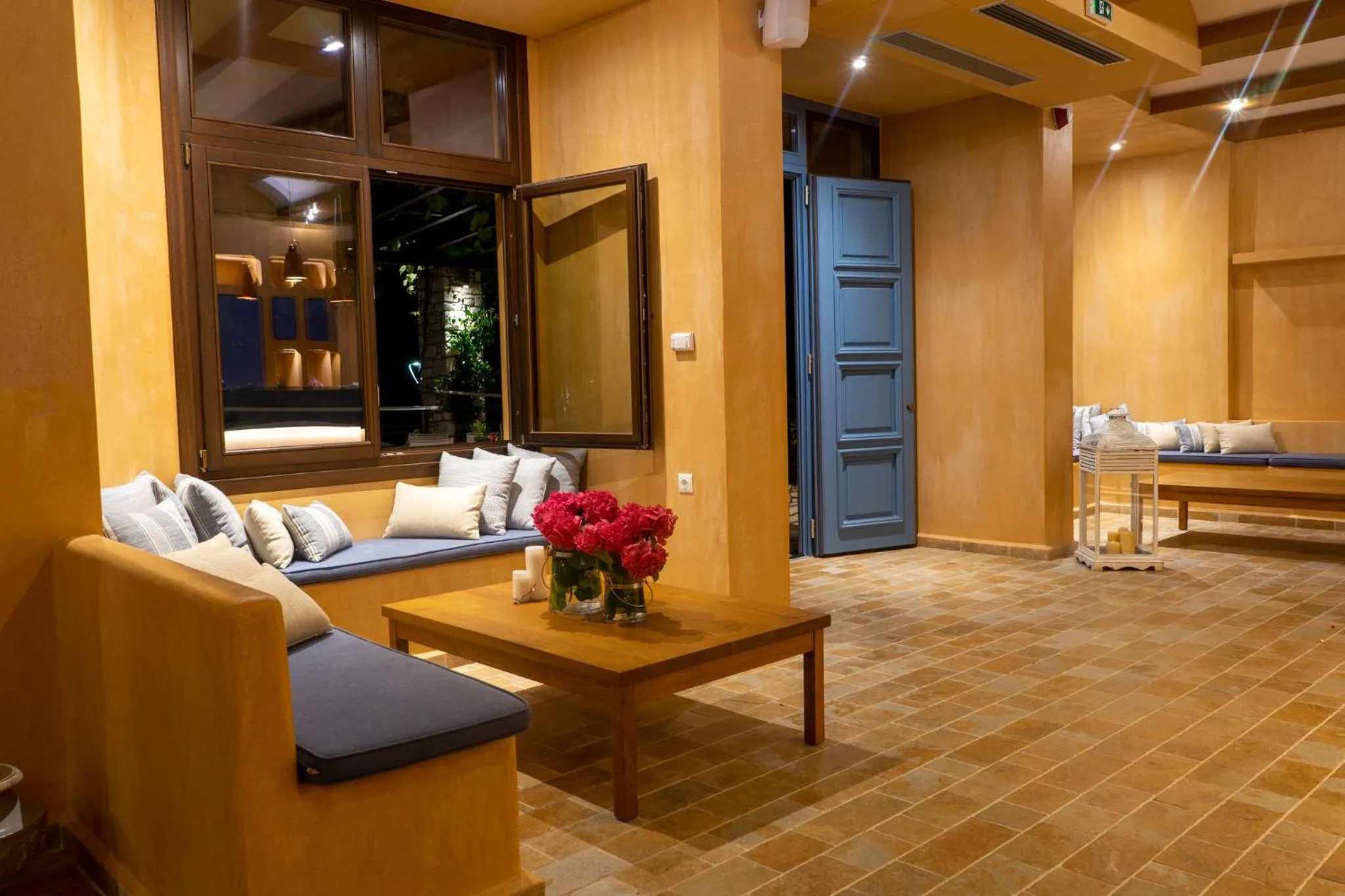 Hotel Manthos Blue