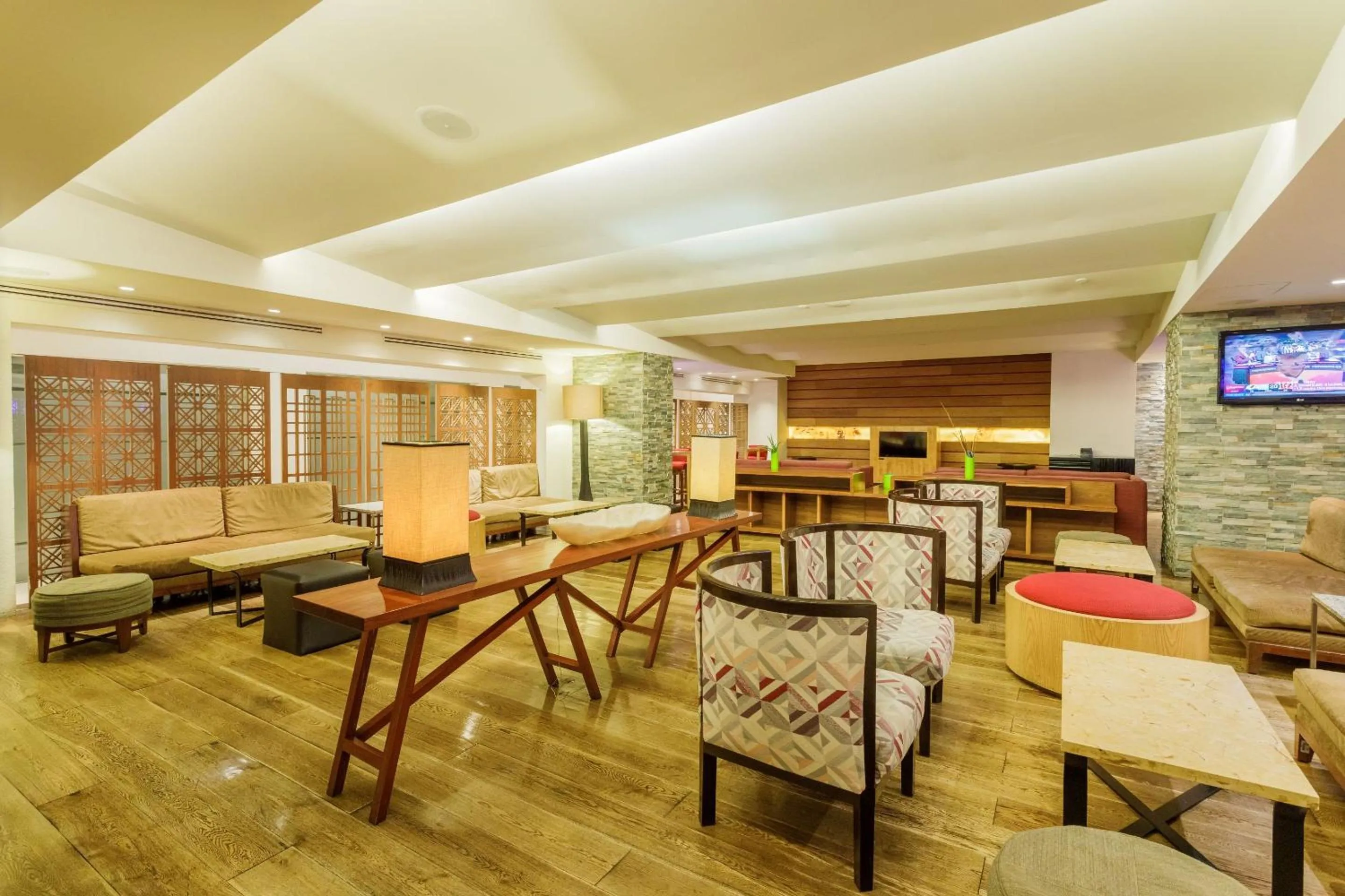 Lounge or bar in Camino Real Aeropuerto