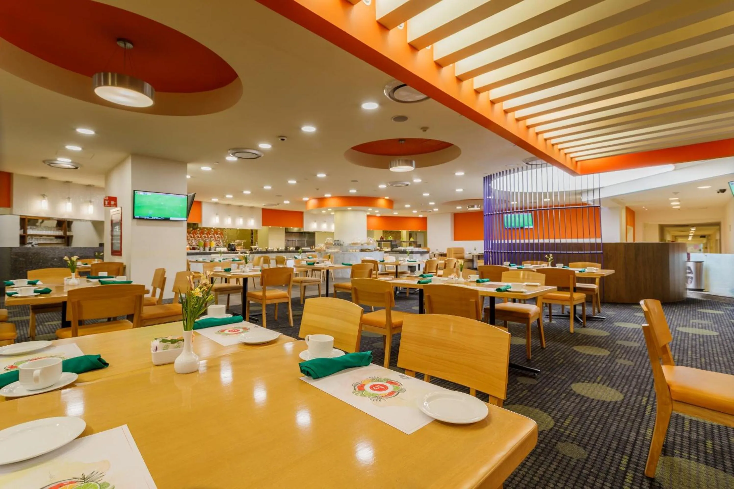 Restaurant/places to eat in Camino Real Aeropuerto