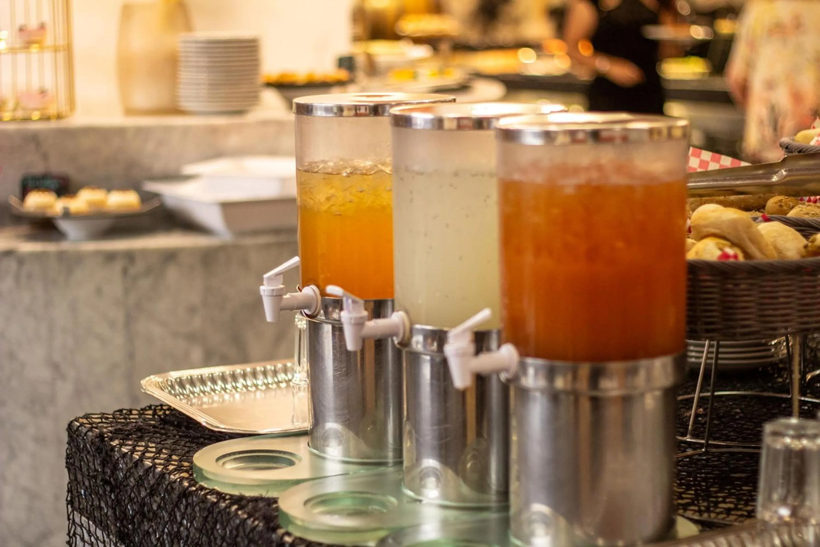 Buffet breakfast in Camino Real Aeropuerto