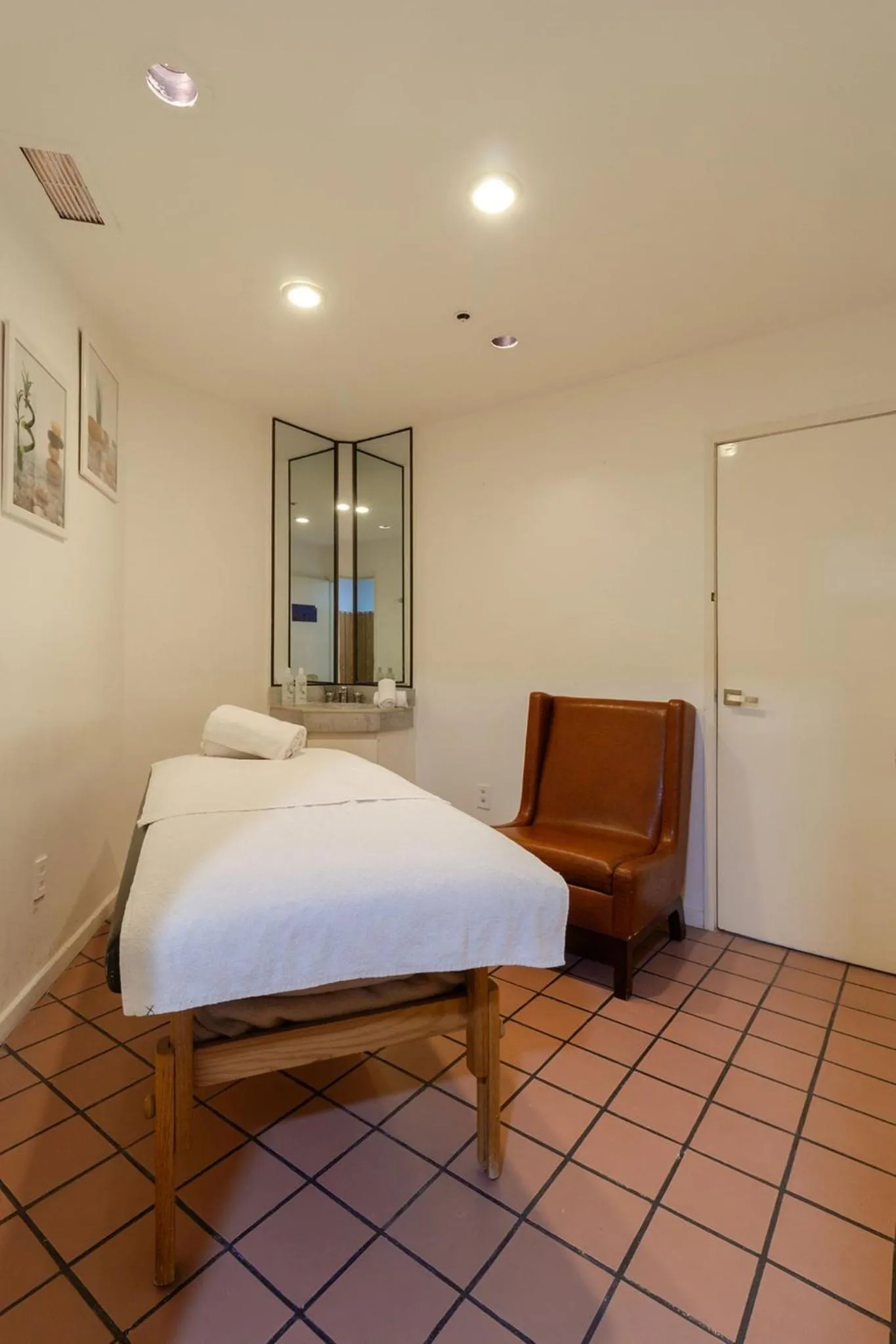 Spa and wellness centre/facilities, Bed in Camino Real Aeropuerto