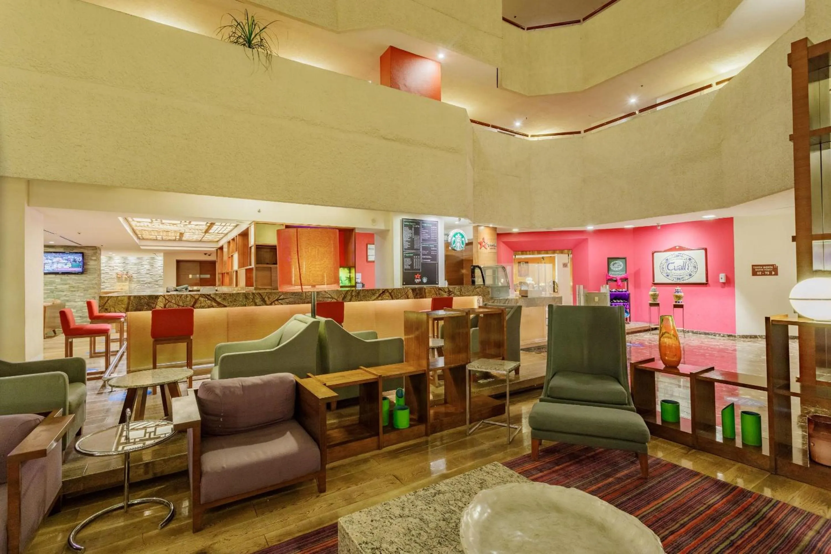 Lobby or reception in Camino Real Aeropuerto