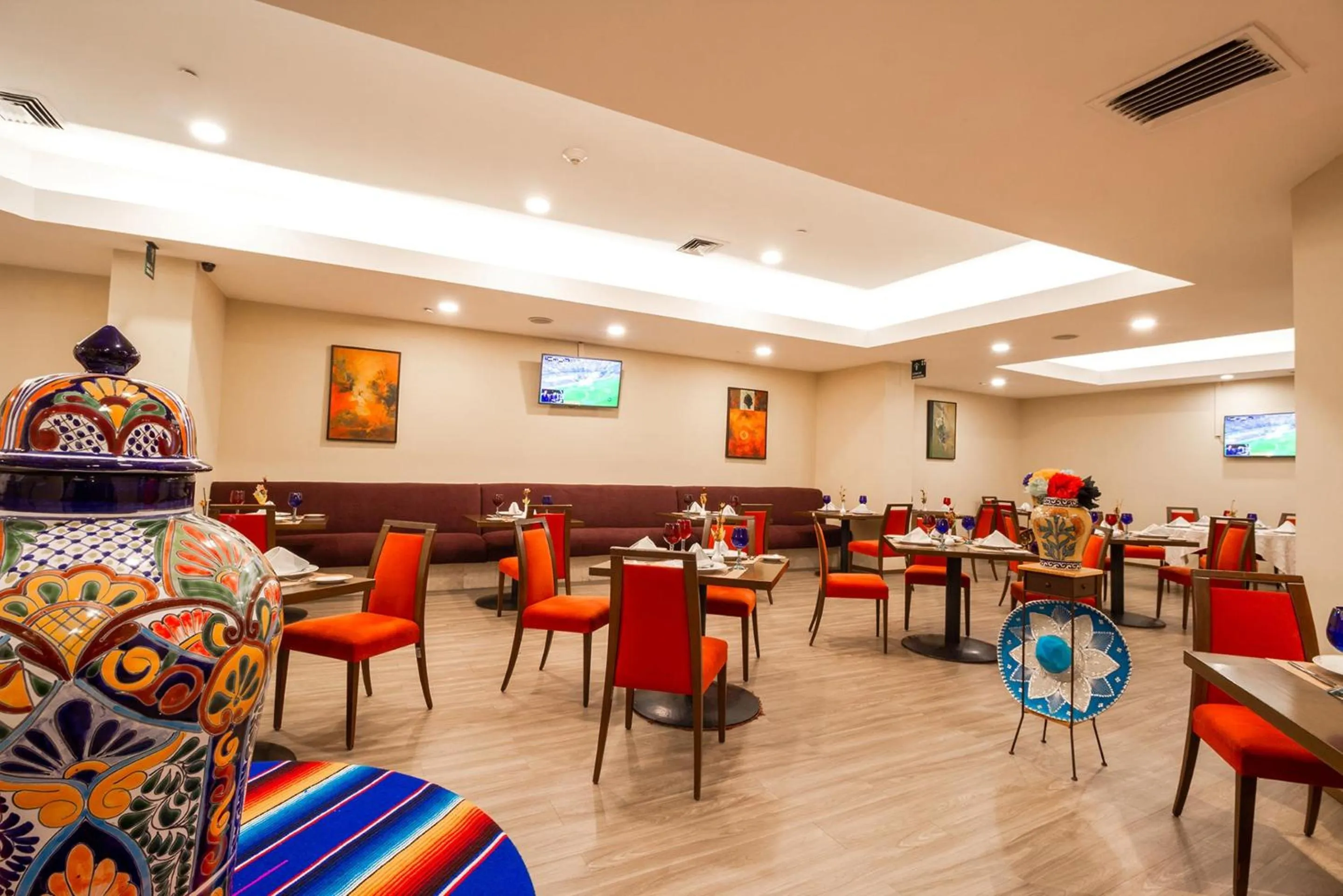 Restaurant/places to eat in Camino Real Aeropuerto
