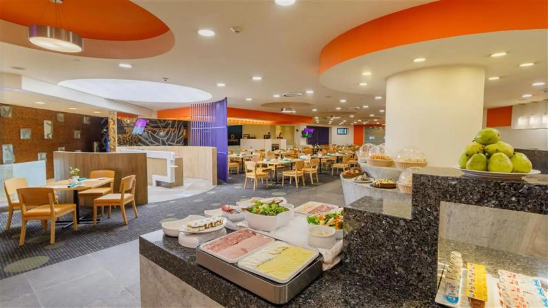 Restaurant/places to eat in Camino Real Aeropuerto